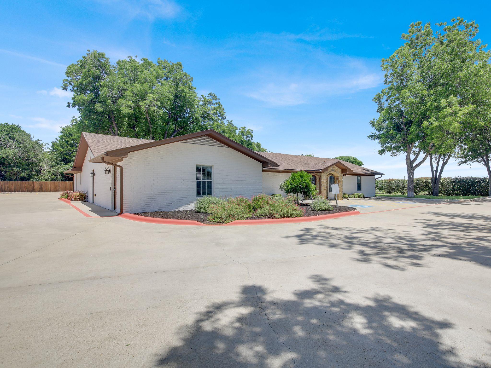 404 Carlos G Parker BLVD — photo 5