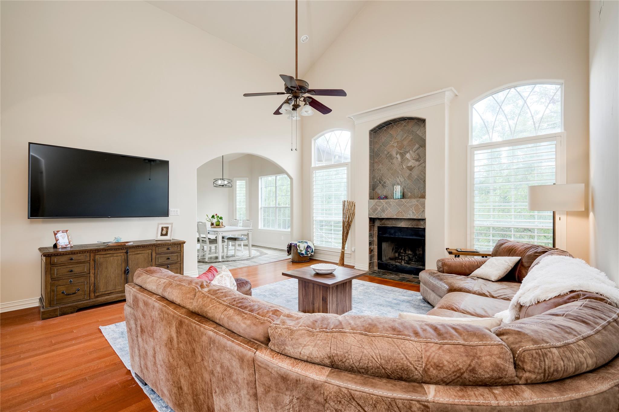 5600 Spurflower DR — photo 4