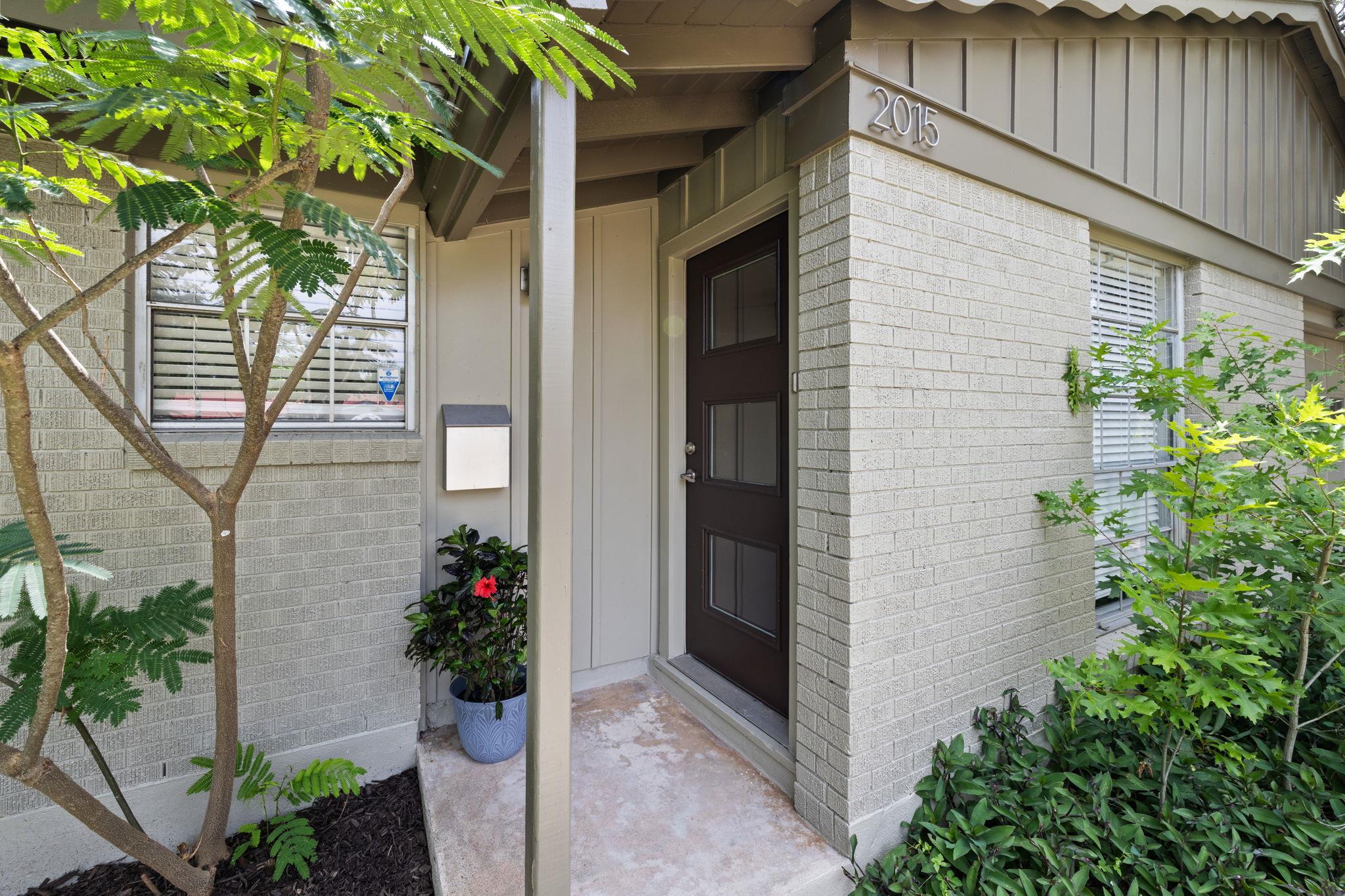 2015 Fair Oaks DR — photo 4