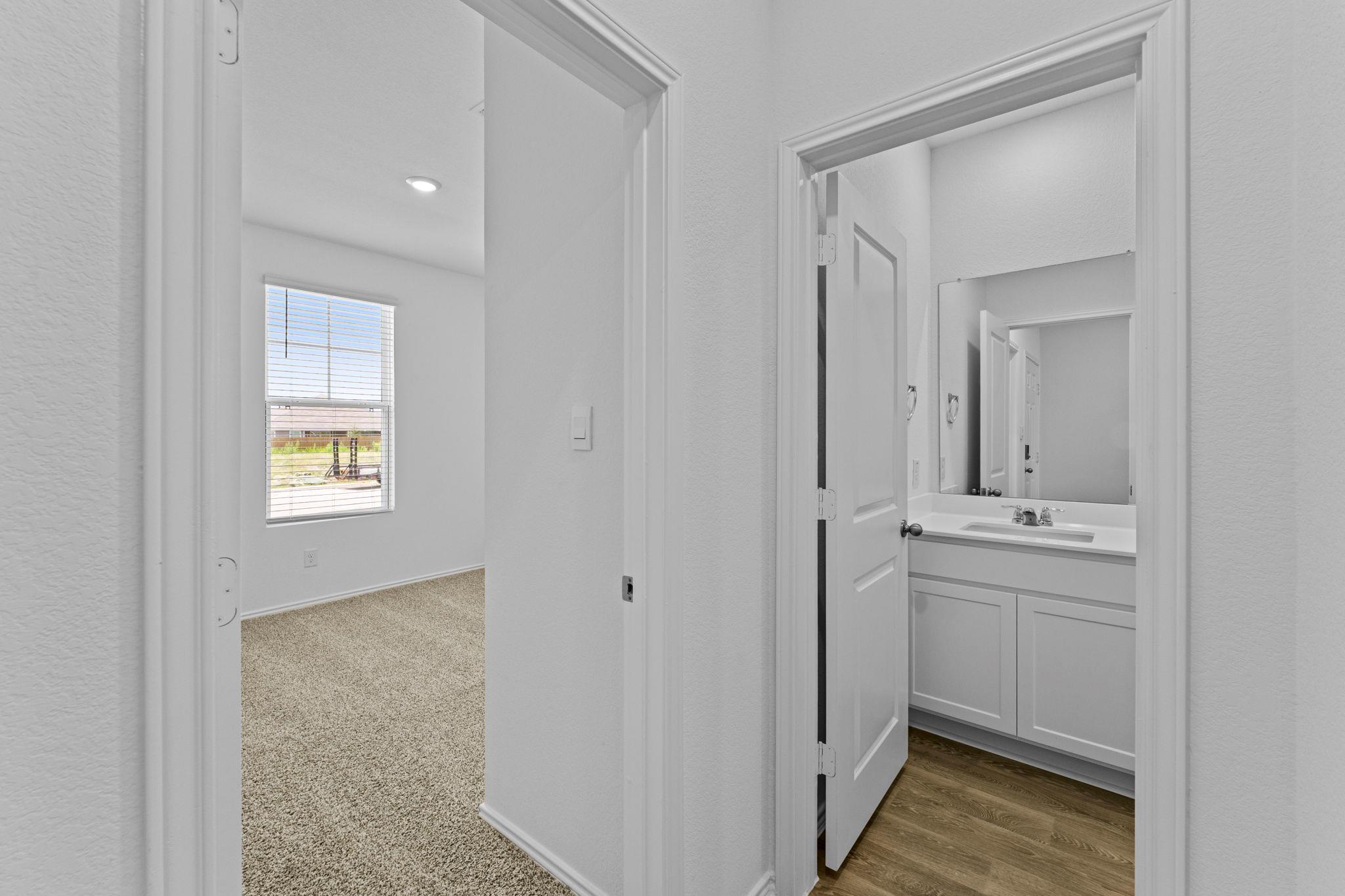 181 B HARRISON XING — photo 4