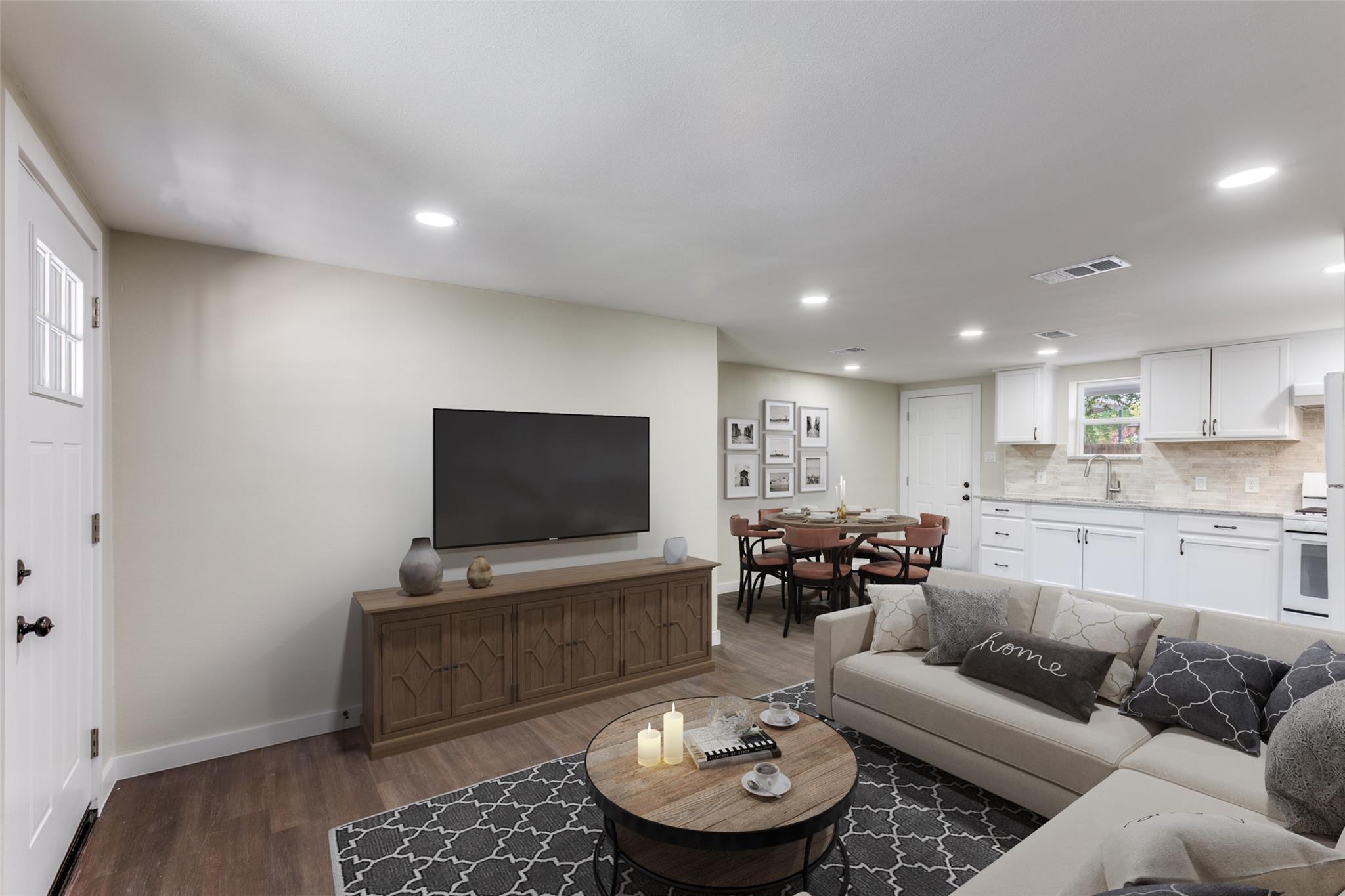1118 Spur ST — photo 3