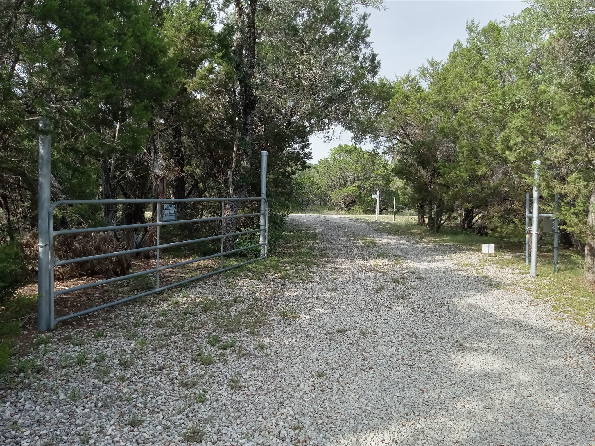 10310 Darleen DR — photo 5