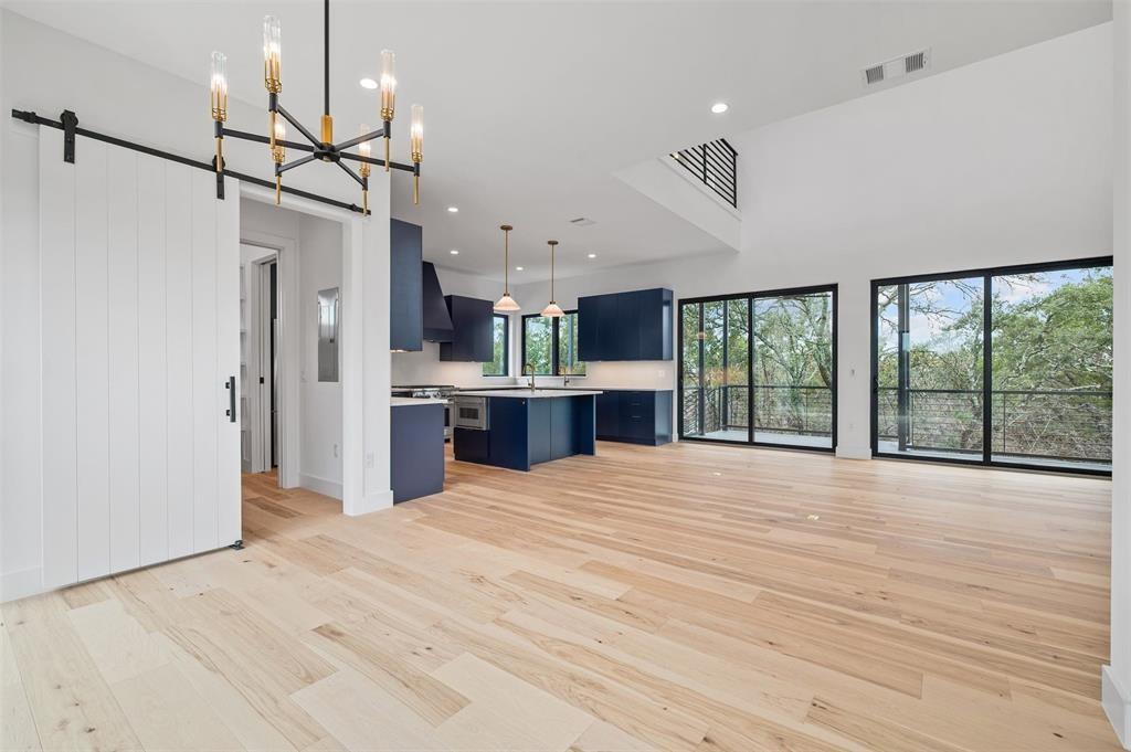 200 Lake Hills DR — photo 4