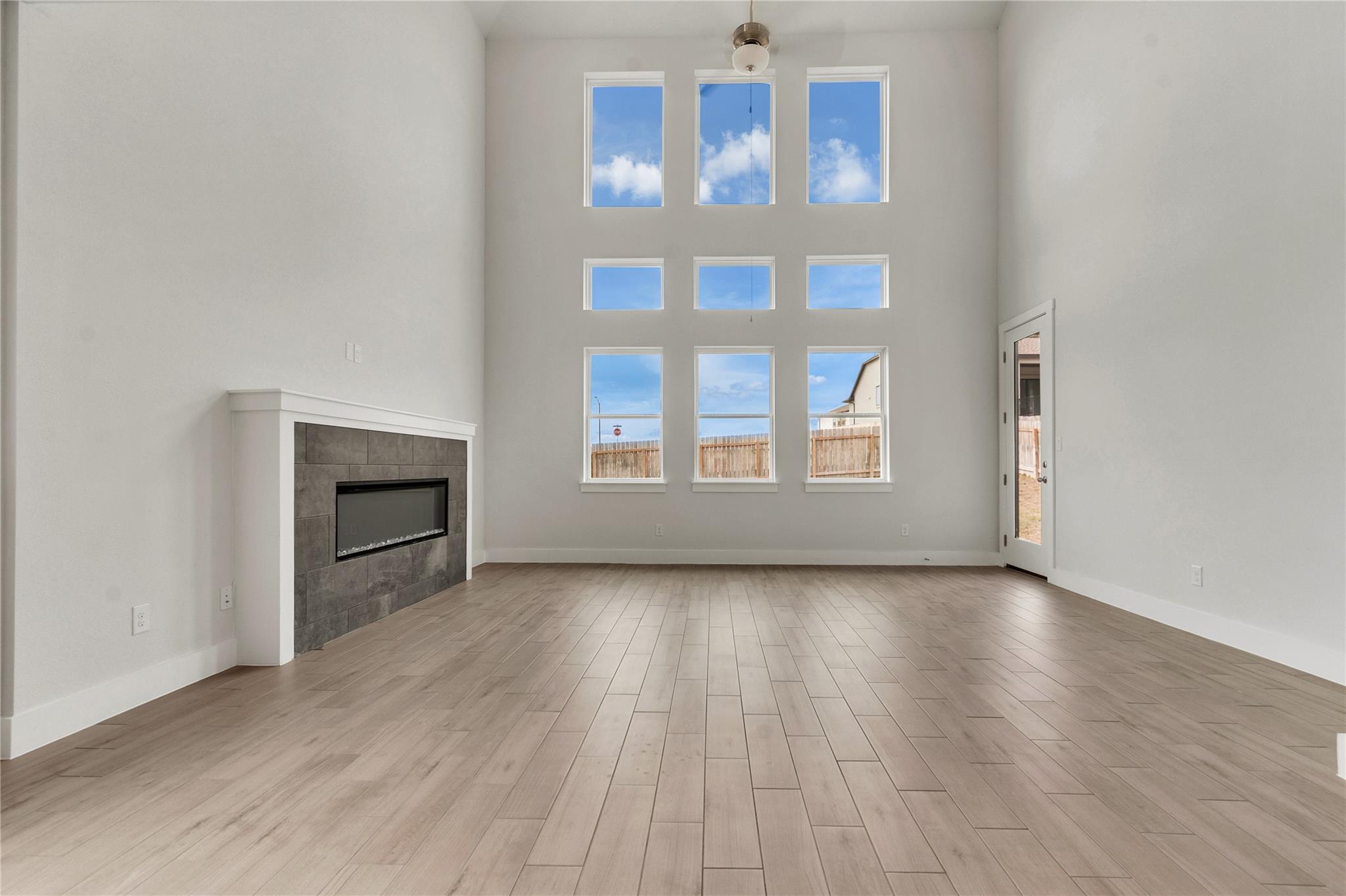 8500 Red Bottle Brush RD — photo 3