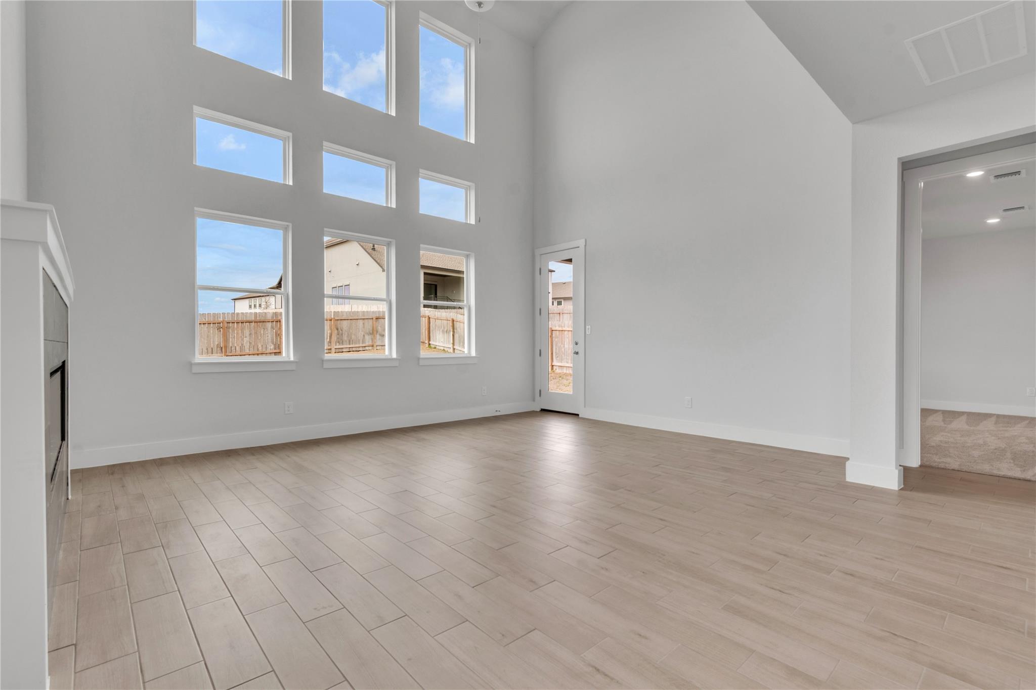 8500 Red Bottle Brush RD — photo 4