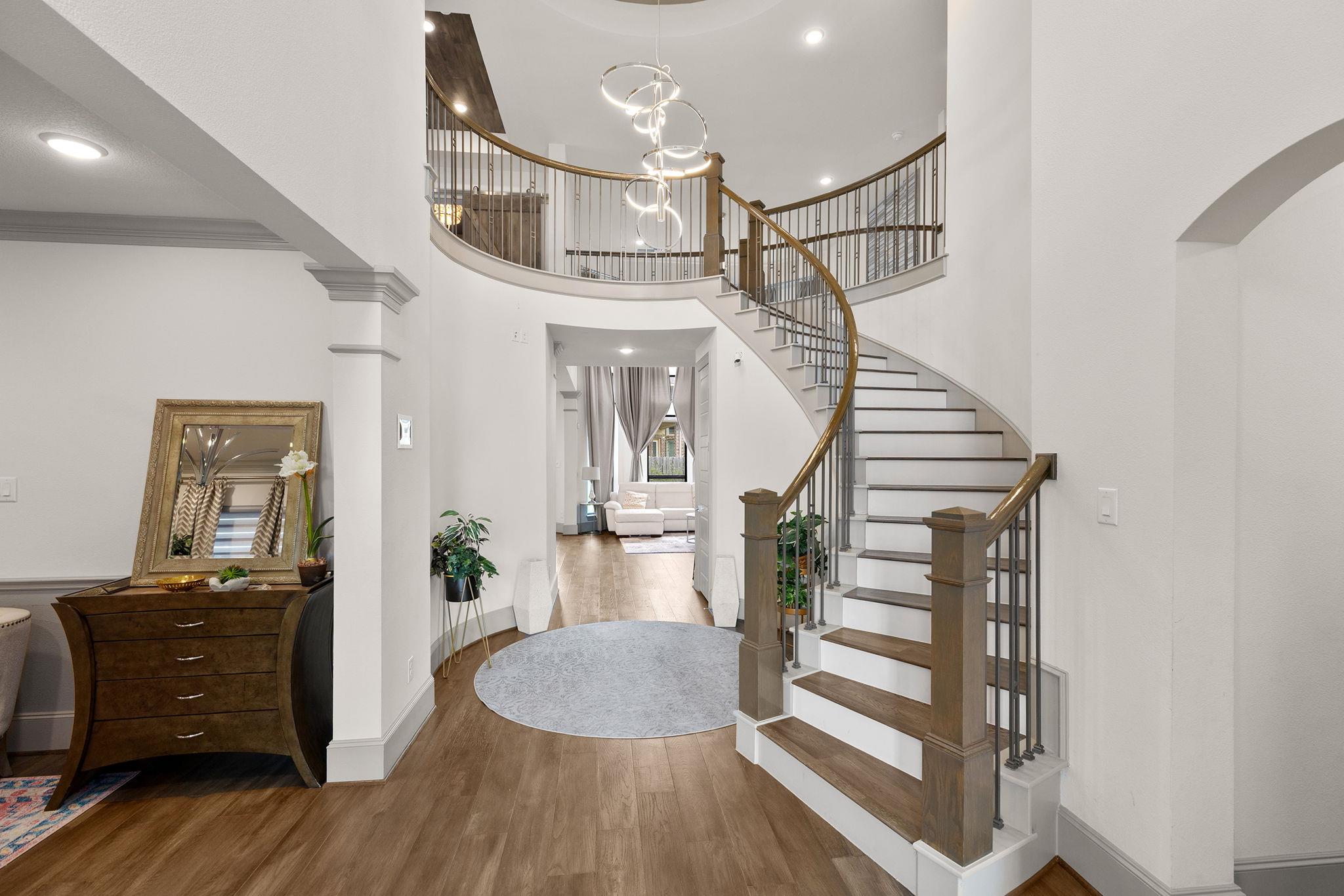 109 Leon LOOP — photo 4