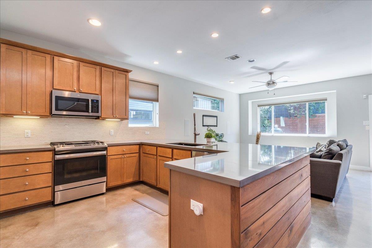 3505 Villa CT #11 — photo 5
