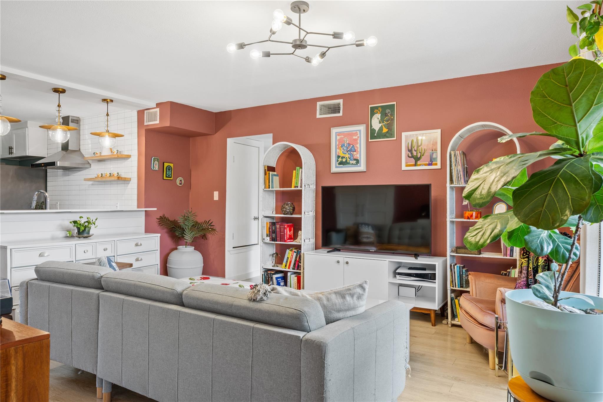 8605 Putnam DR #202 — photo 4