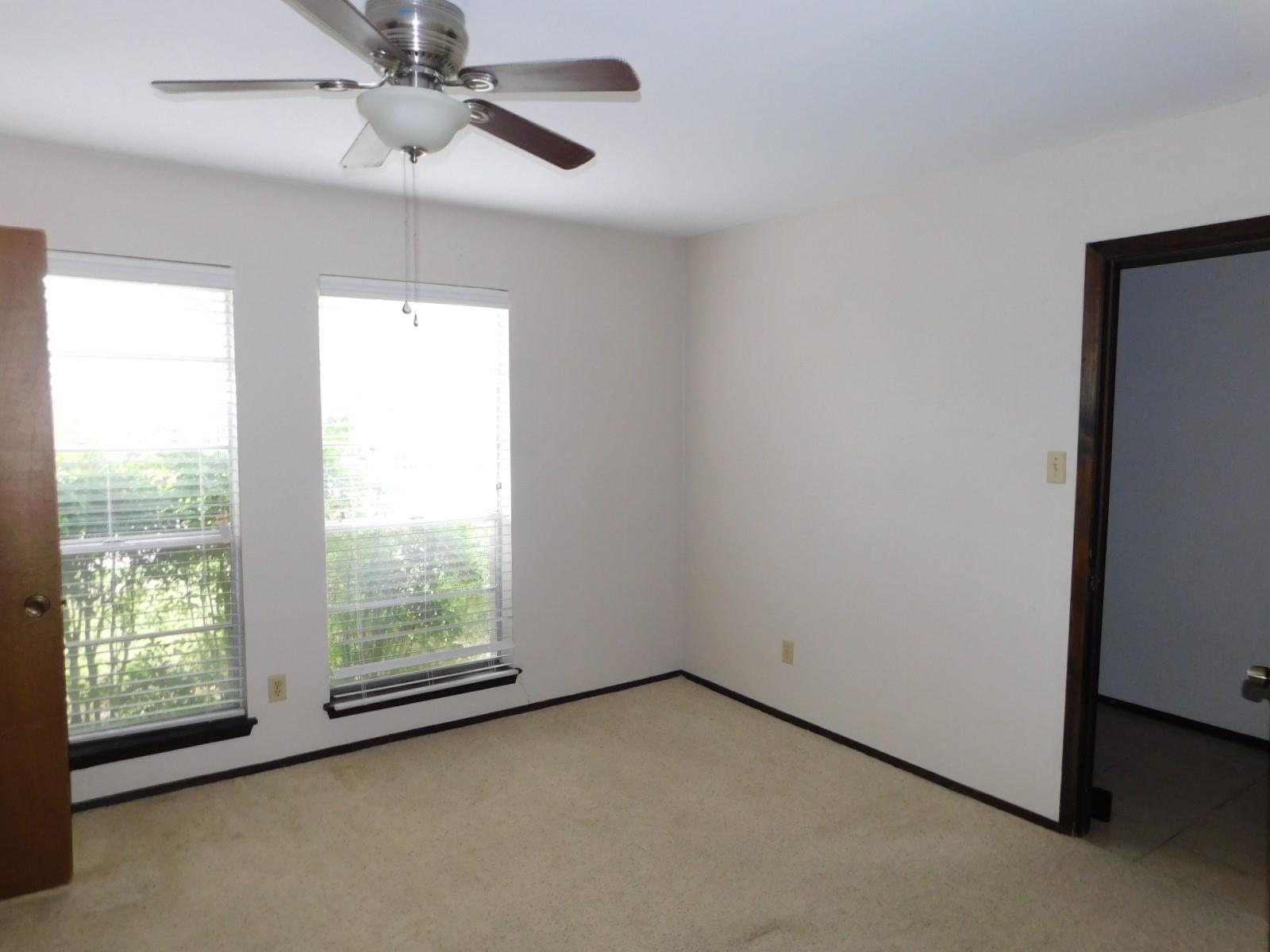 2513 Mcgregor DR — photo 4