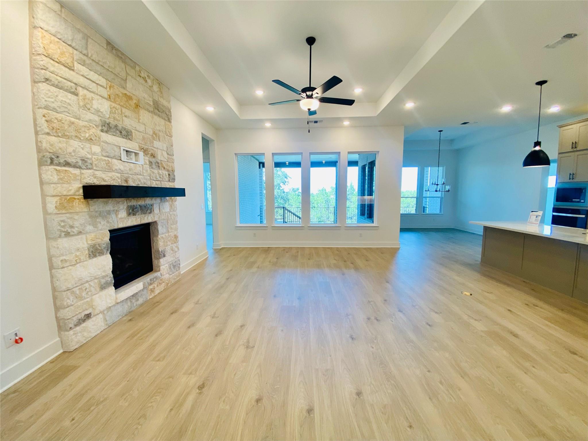1129 Twisted Tarpley LN — photo 5