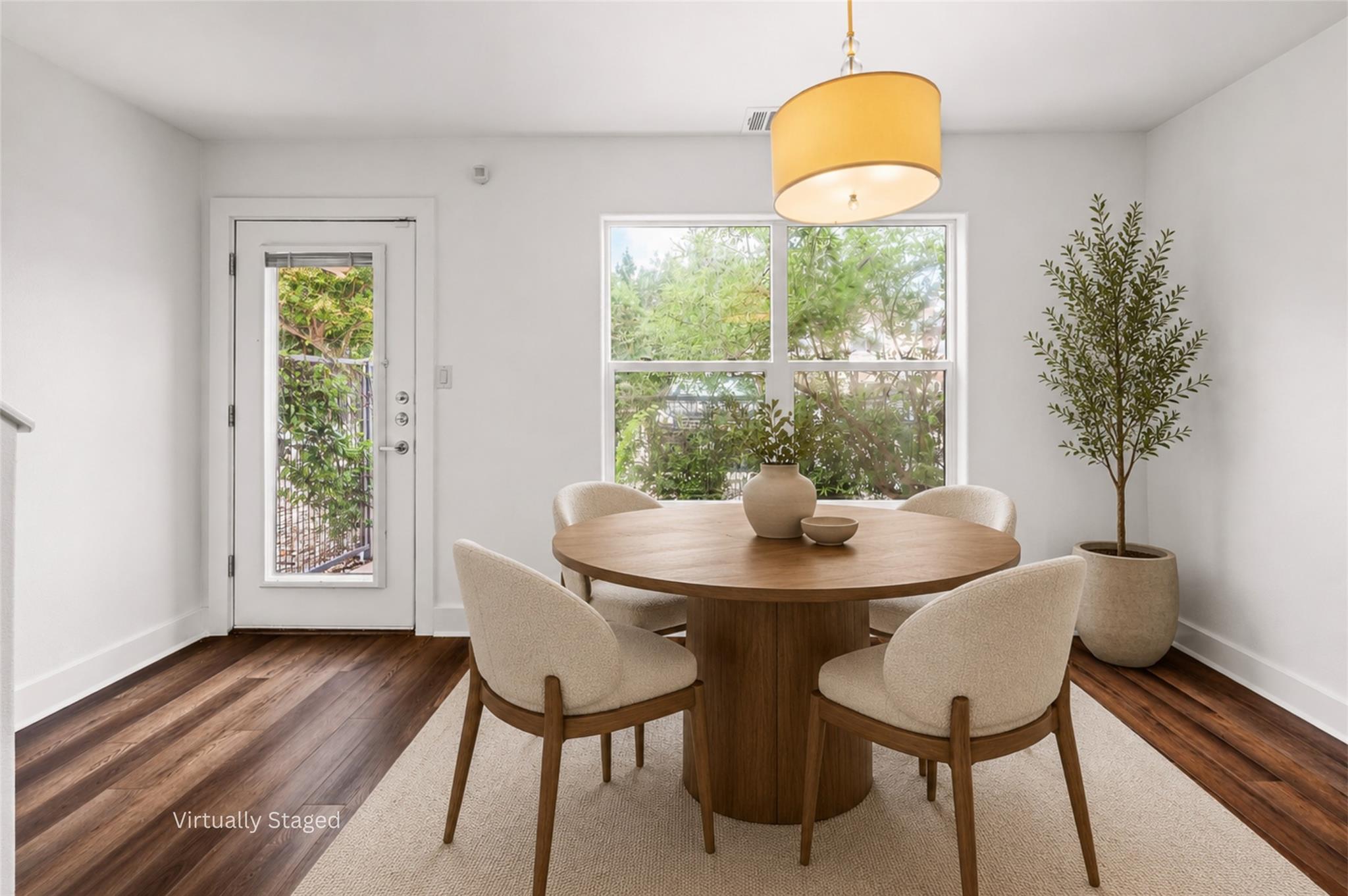 1101 Grove BLVD #208 — photo 4