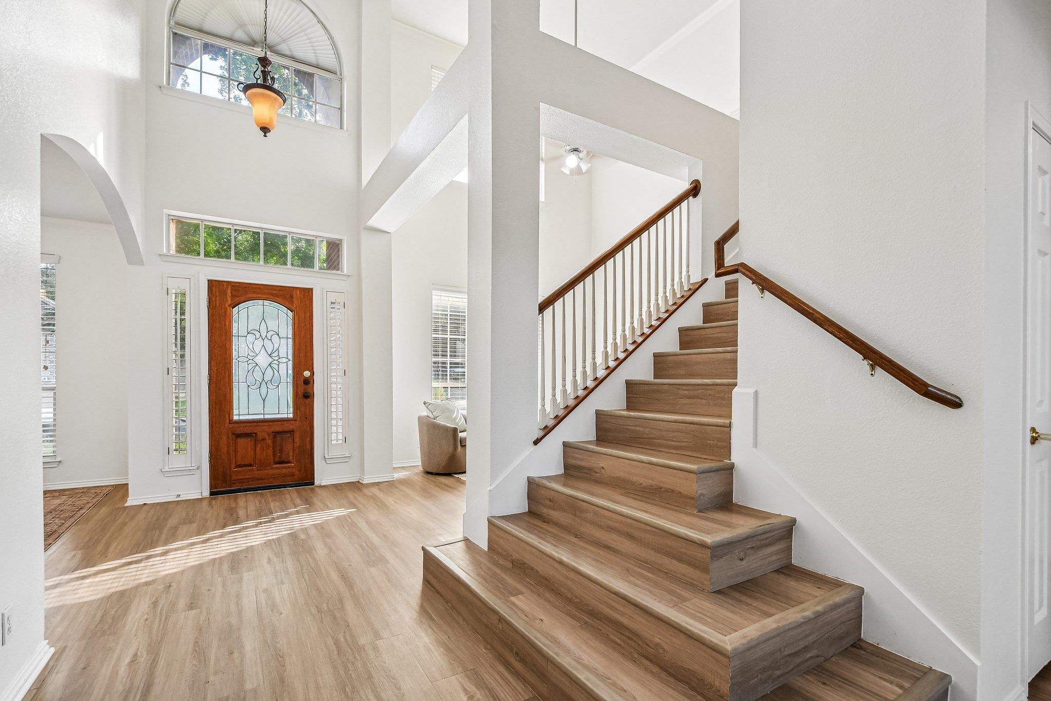 4002 Lord Byron CIR — photo 3