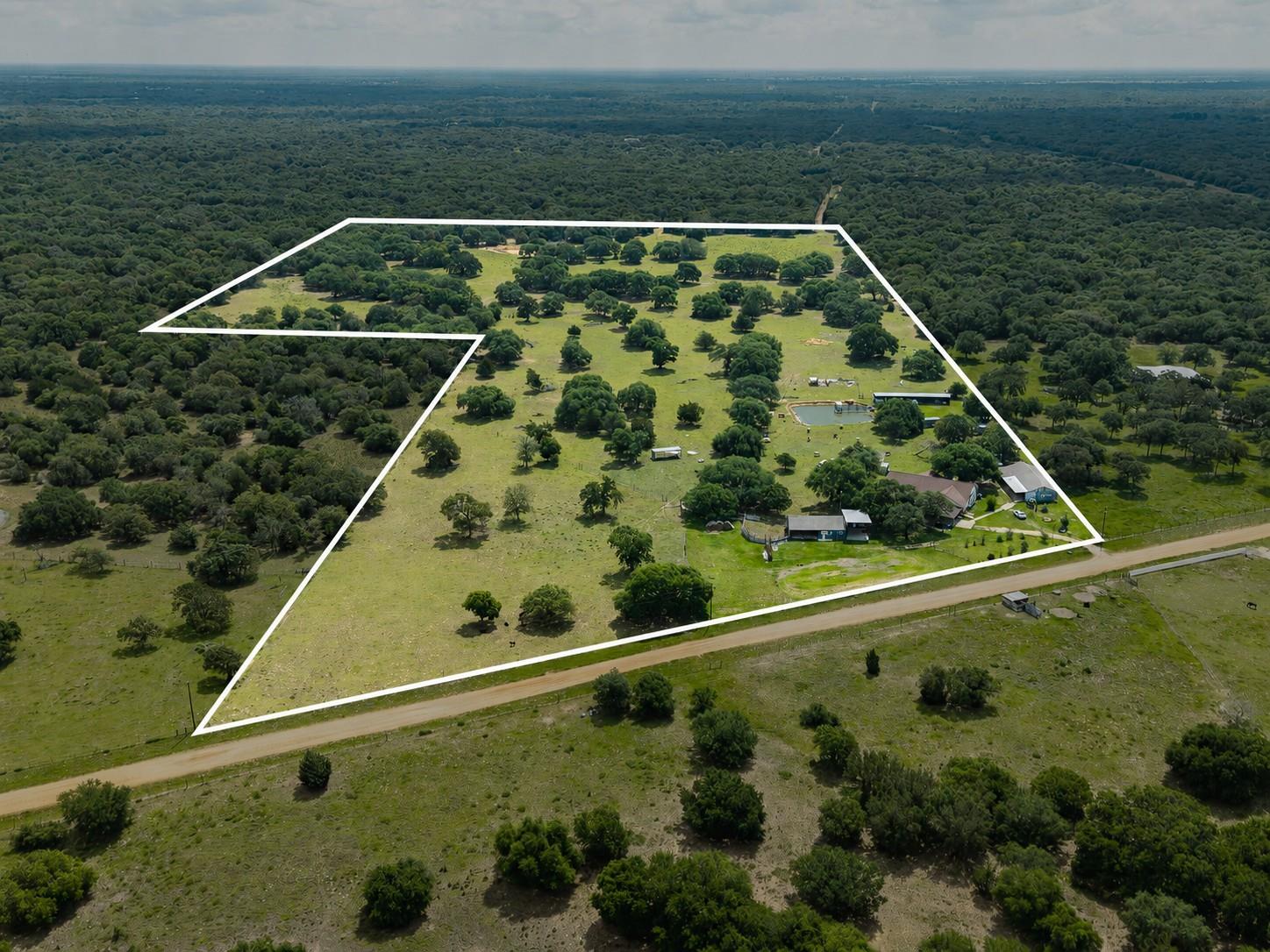 1009 Private Road 1024