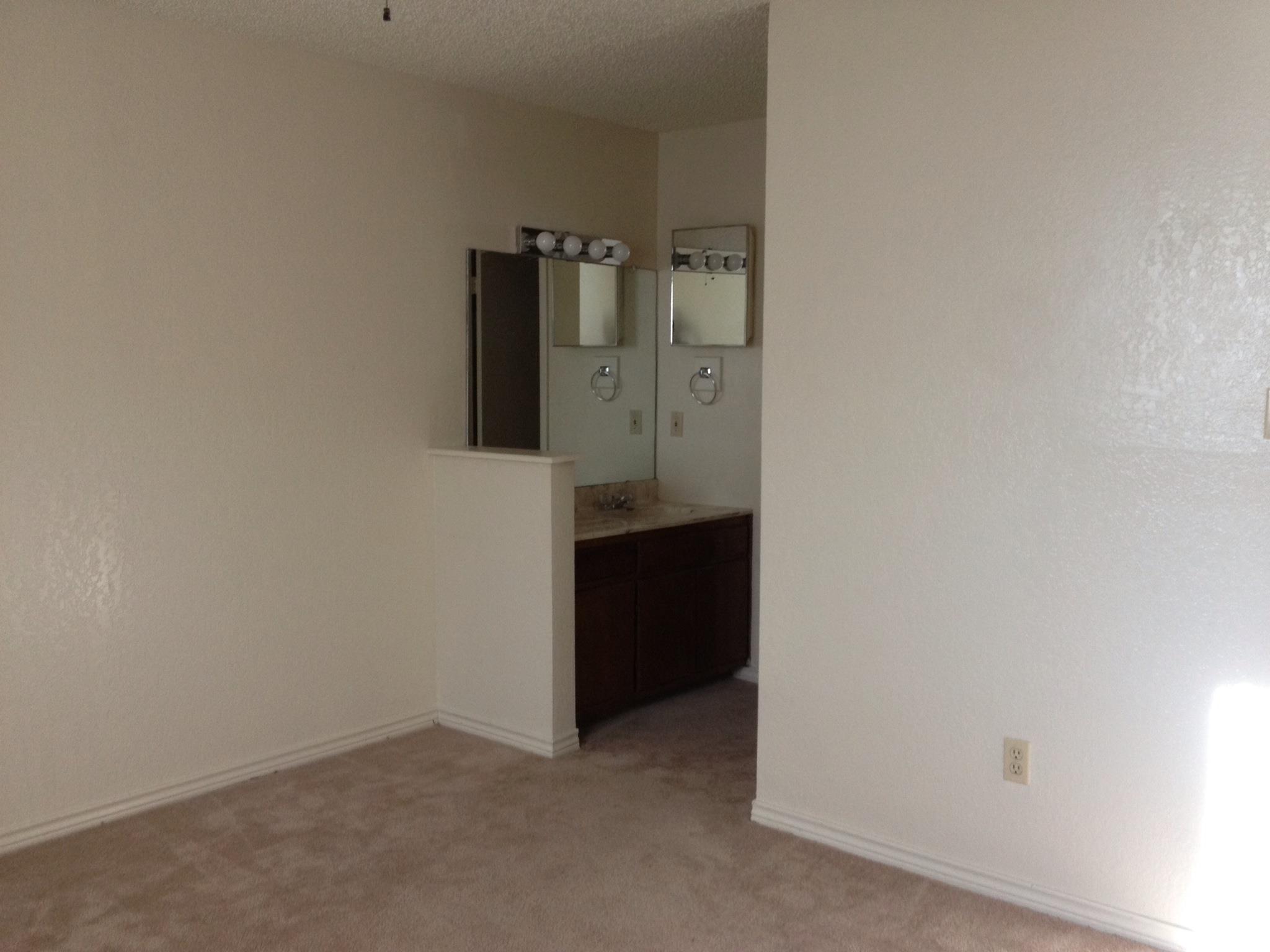 232 Craddock Ave — photo 4