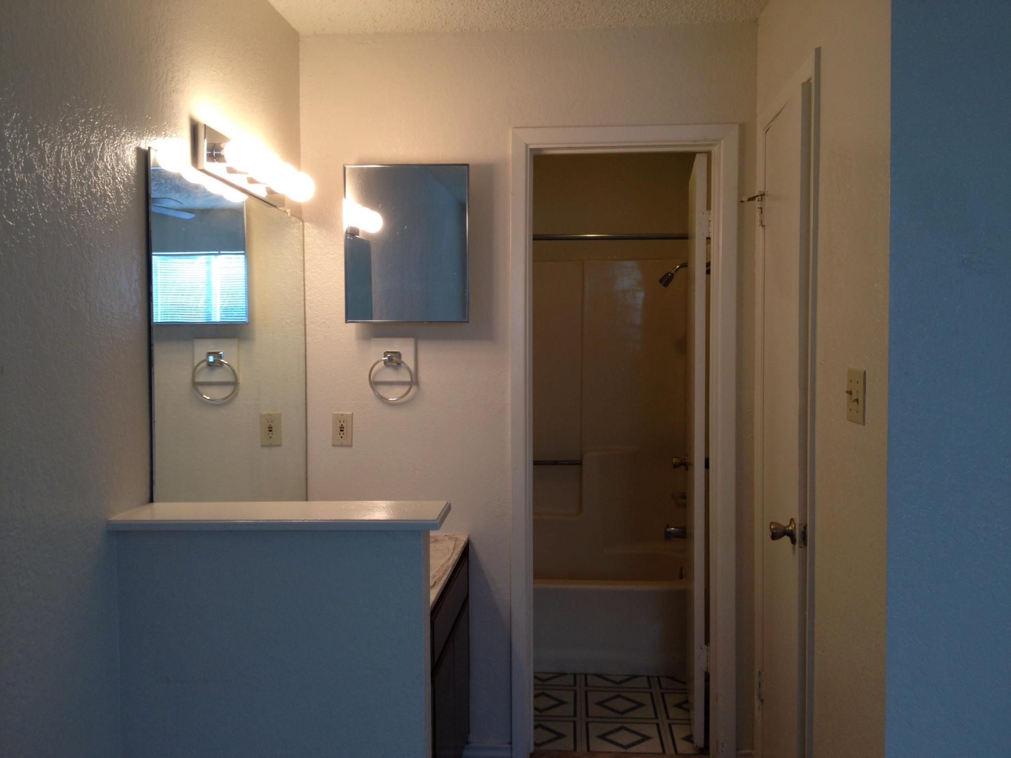 232 Craddock Ave — photo 5