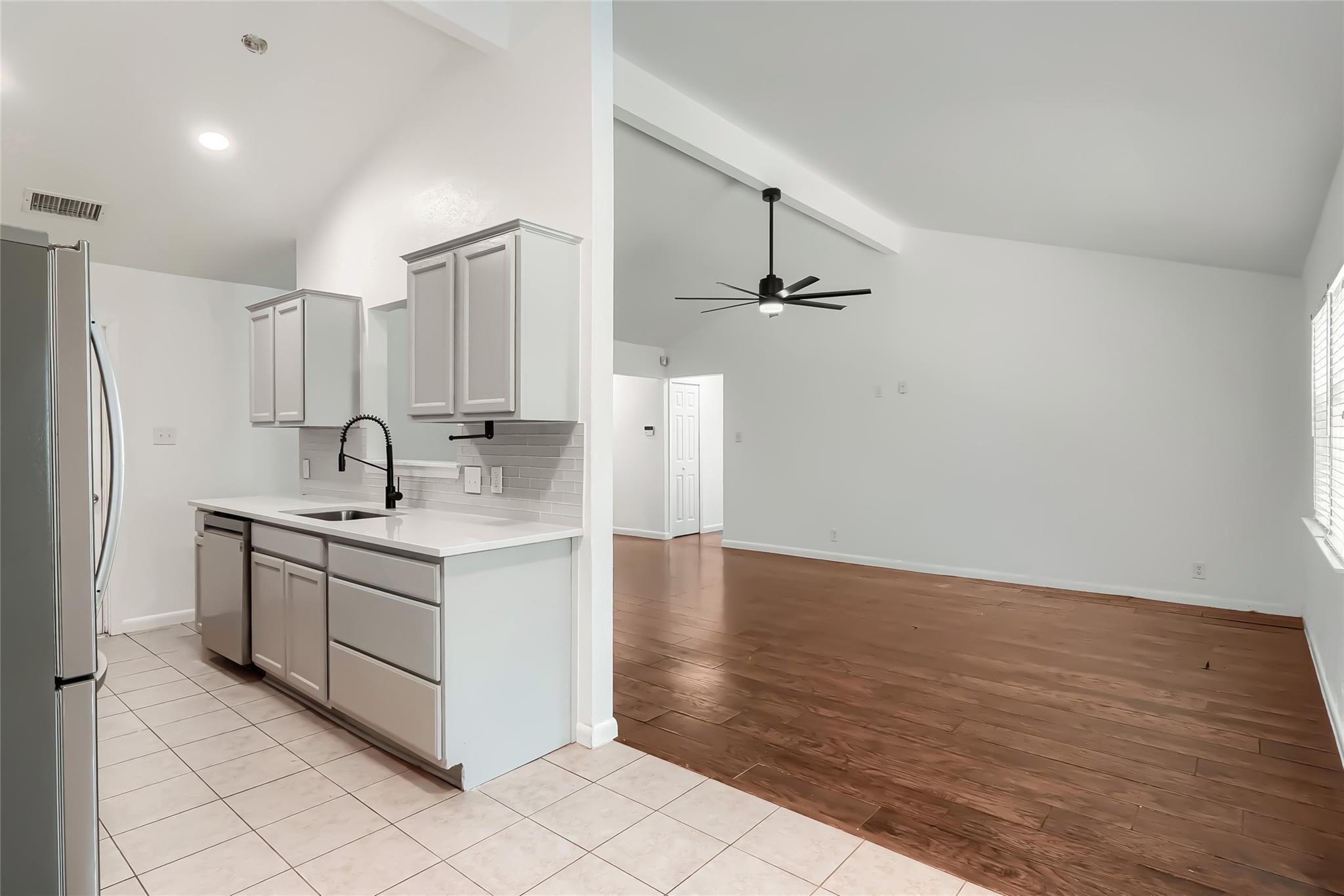 8505 Mayview DR — photo 5