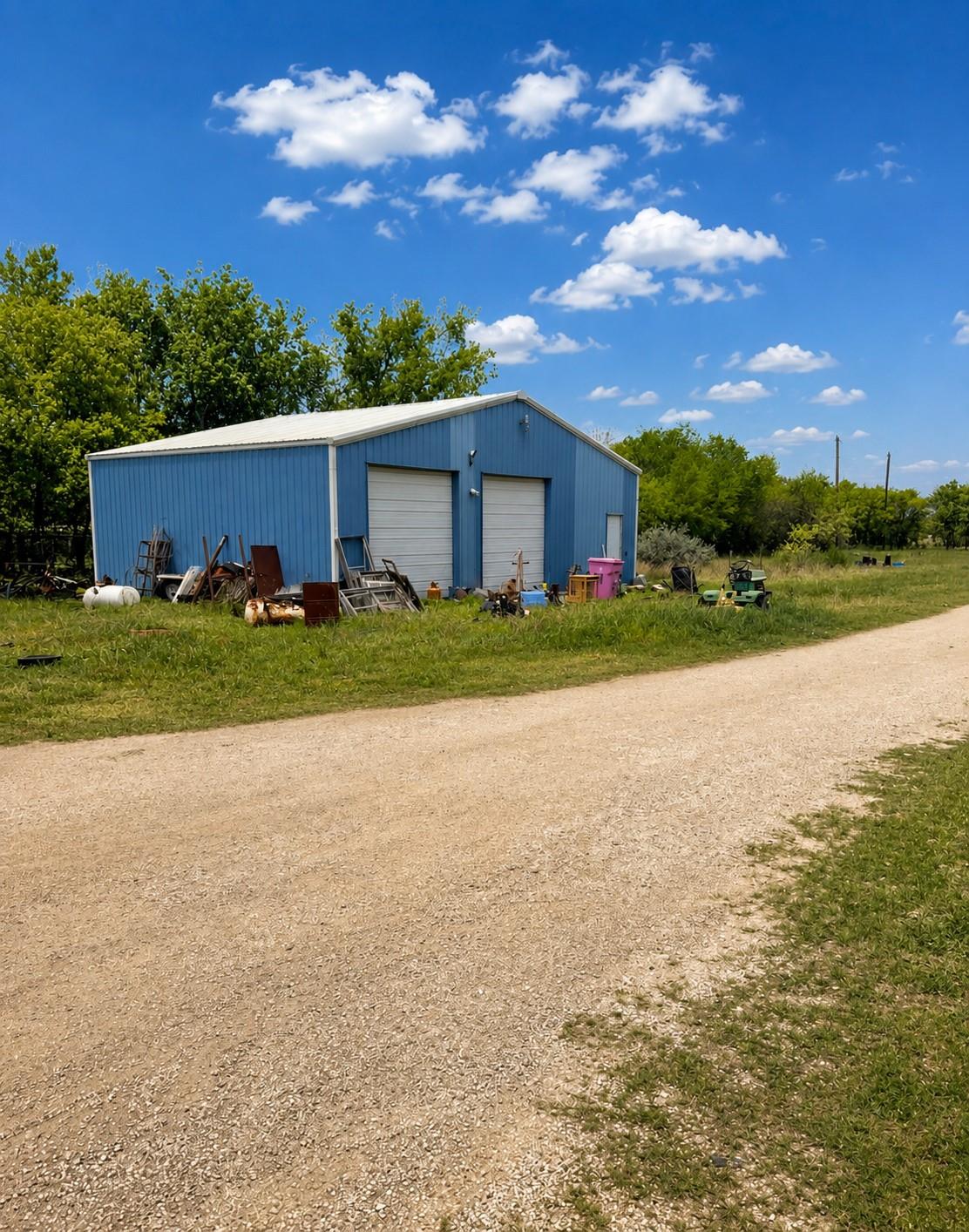 3951 Fm 970 — photo 3
