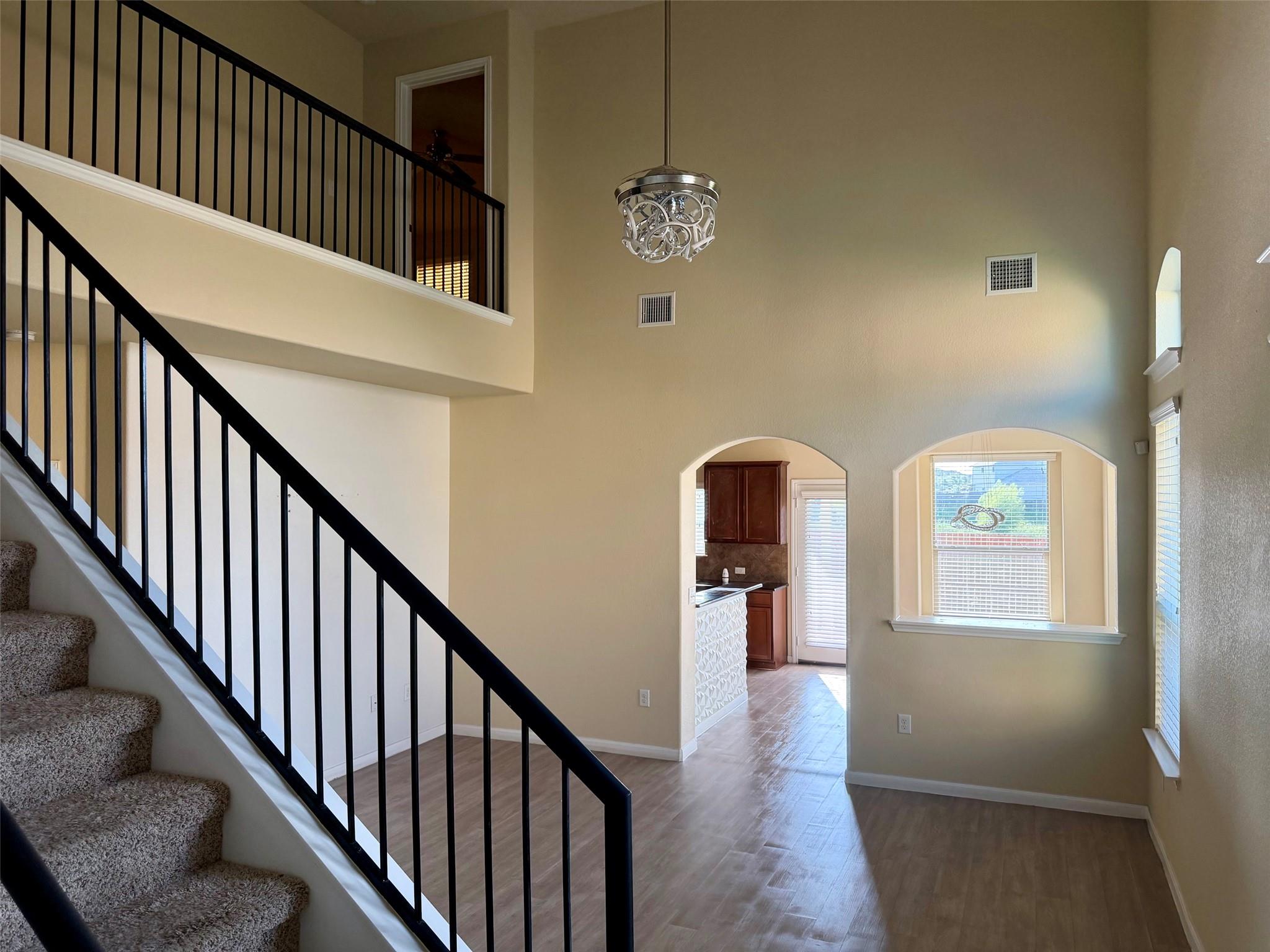 14714 Joy Lee LN — photo 4