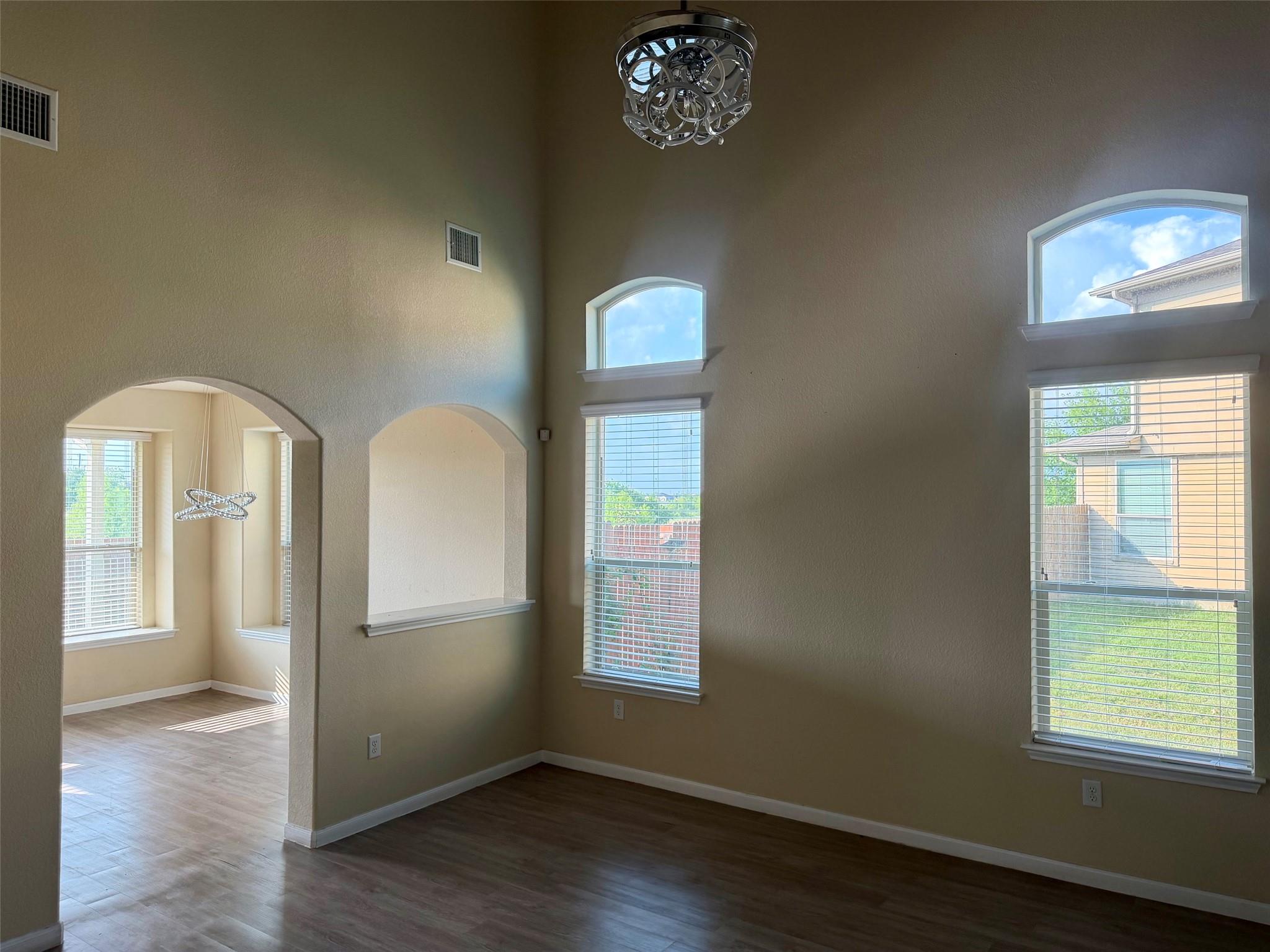 14714 Joy Lee LN — photo 5
