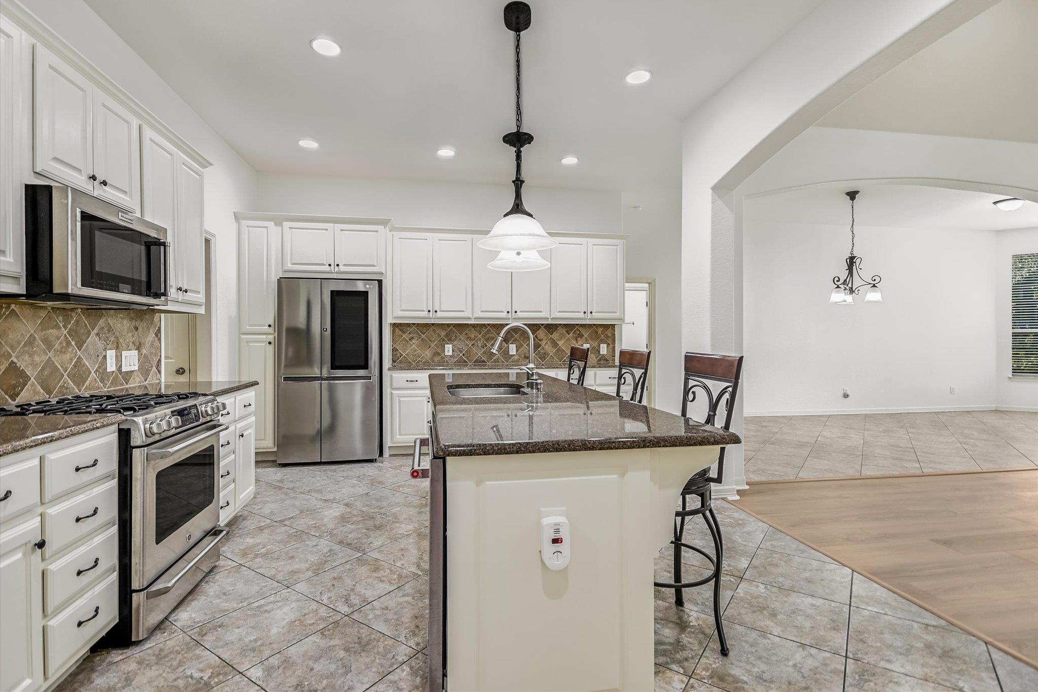 2019 Westvalley PL — photo 3