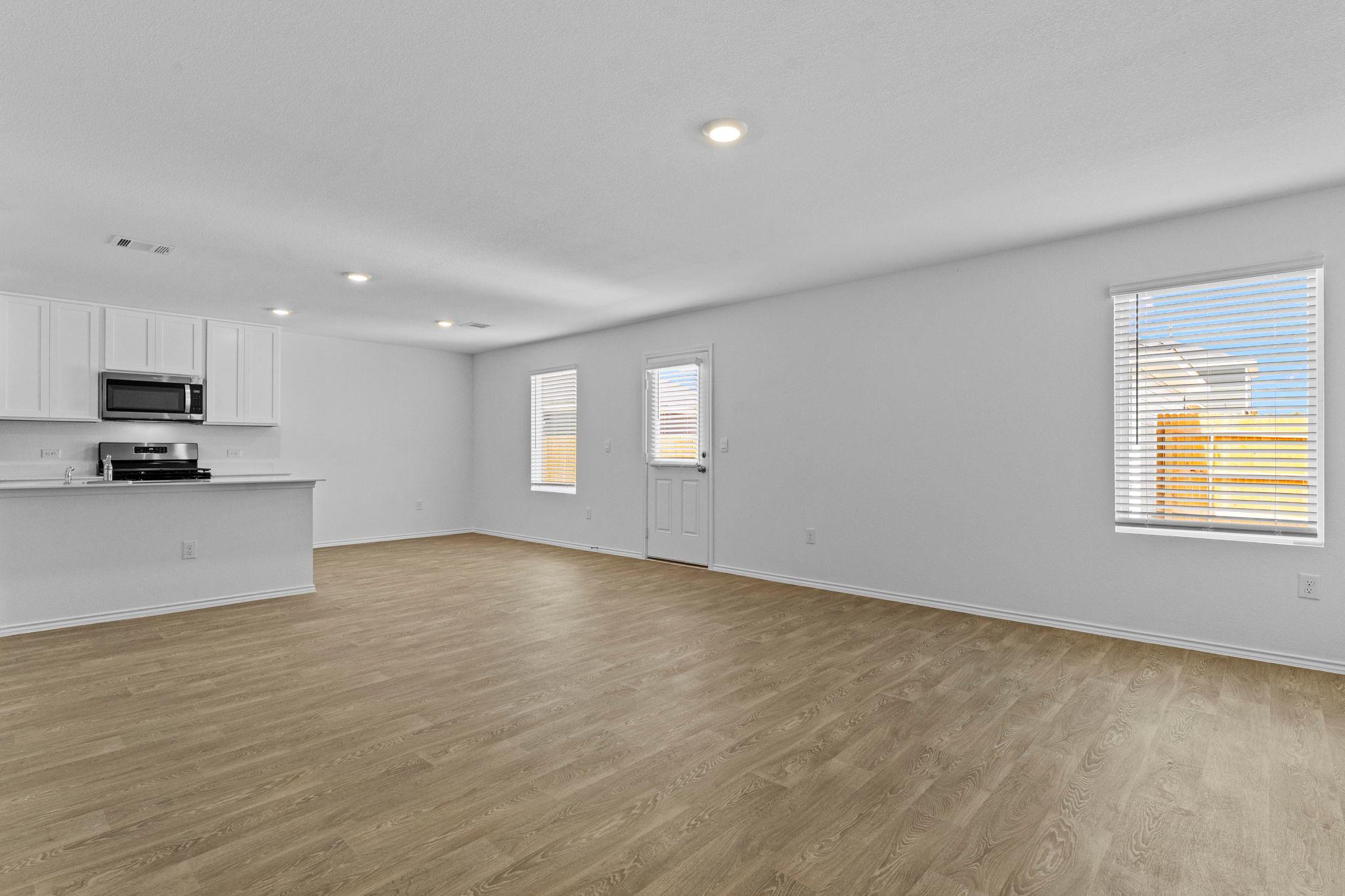 251 Bardwell WAY — photo 3