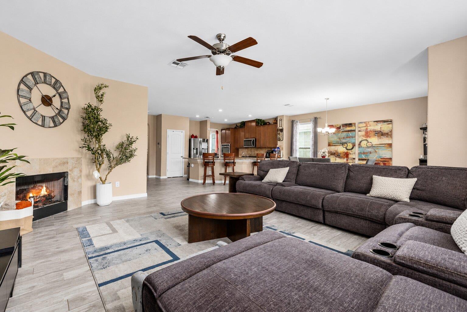 8080 Gato LN — photo 3
