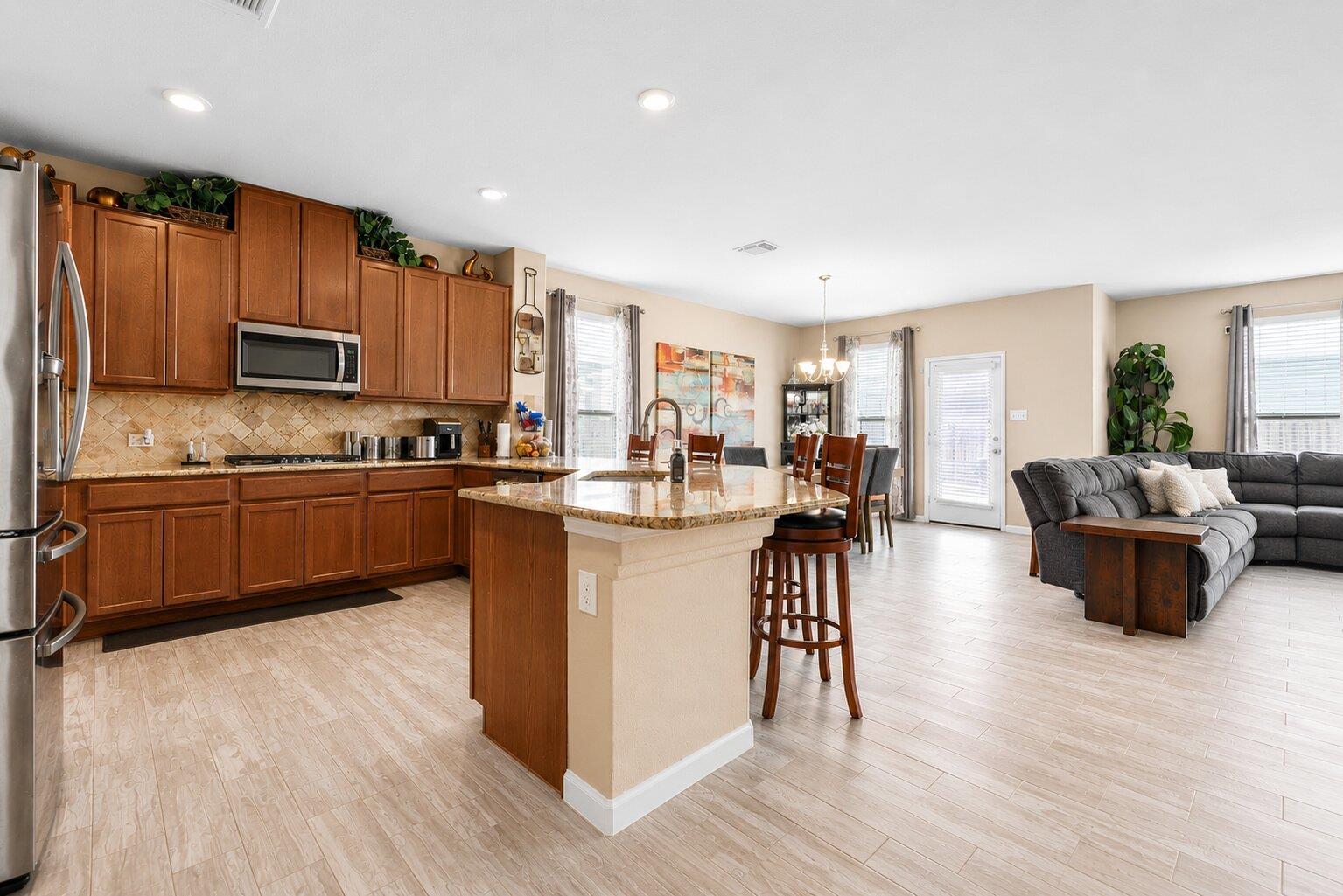 8080 Gato LN — photo 4