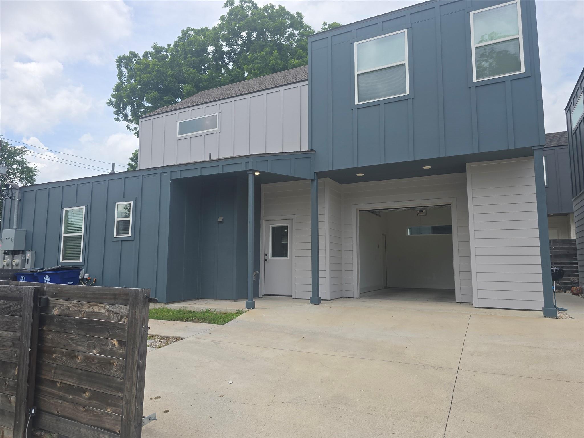 7601 Carver Ave #1 — photo 3