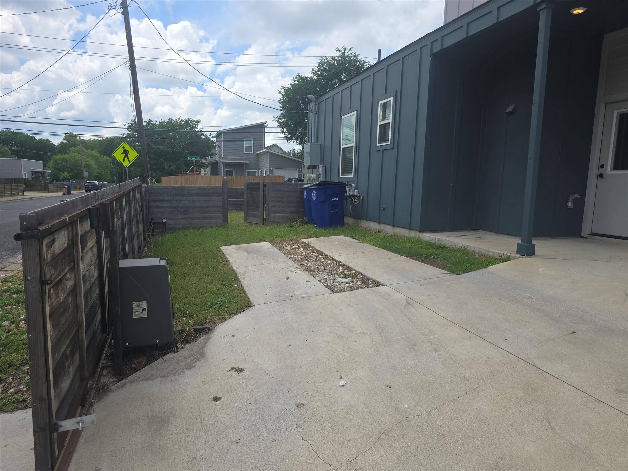 7601 Carver Ave #1 — photo 4