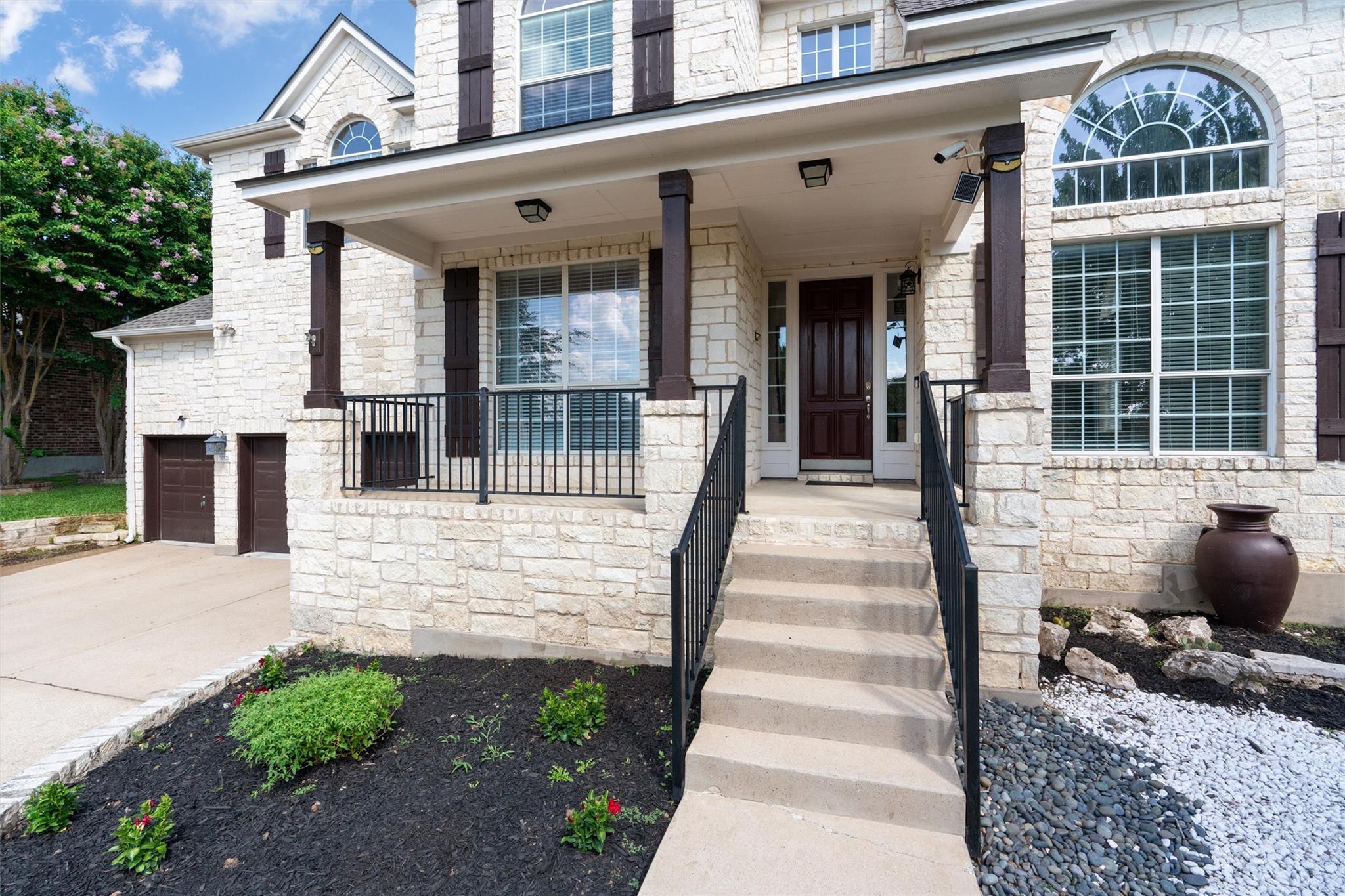 10521 Roy Butler DR — photo 4