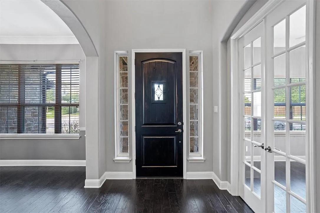 409 Spanish Mustang DR — photo 3