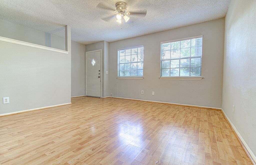 907 Taulbee LN — photo 5