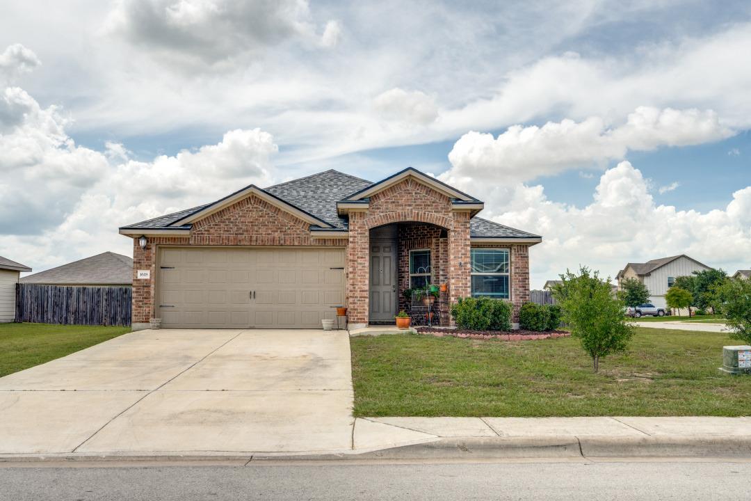 1618 Woodlands DR — photo 5
