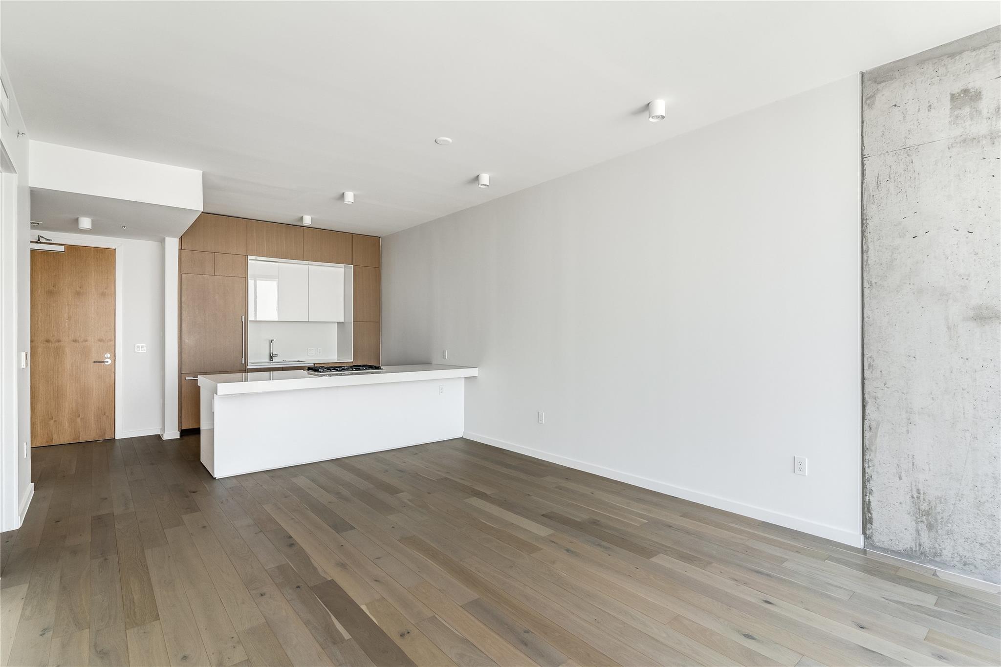 313 17th ST #1202 — photo 3