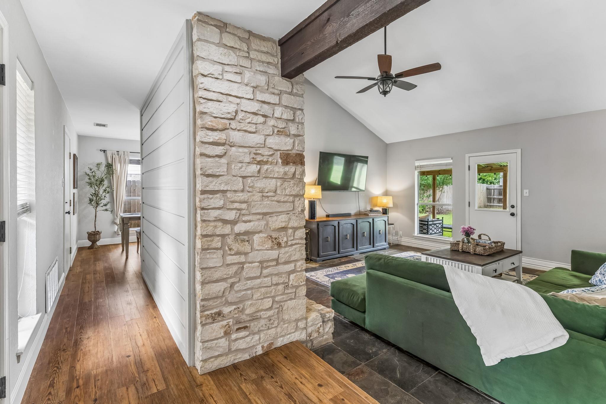 10504 Wagon Gap DR — photo 4