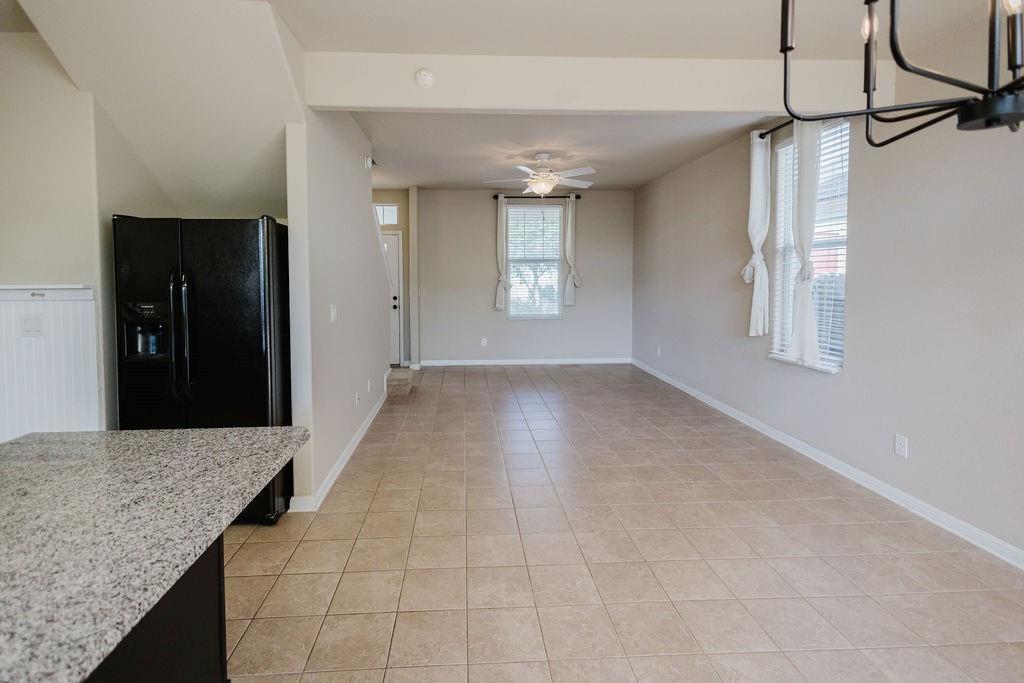 305 Trestle Tree ST — photo 5