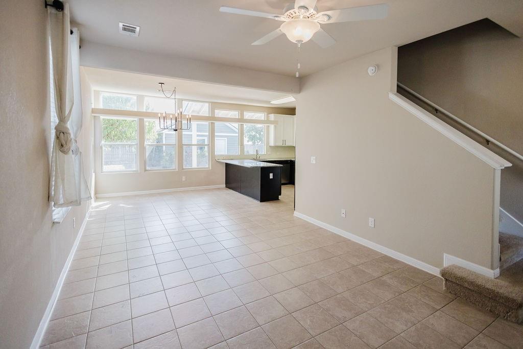 305 Trestle Tree ST — photo 3