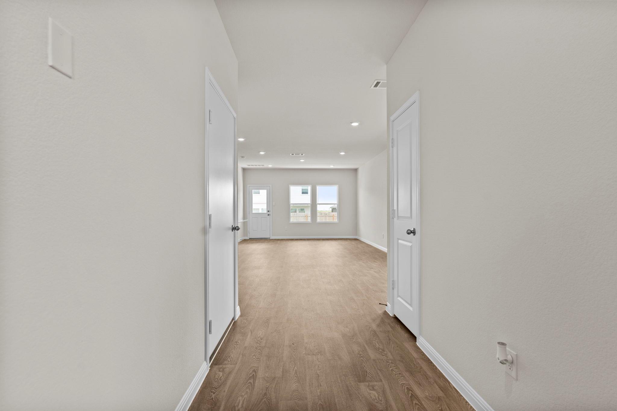212 Raymondville PATH — photo 4
