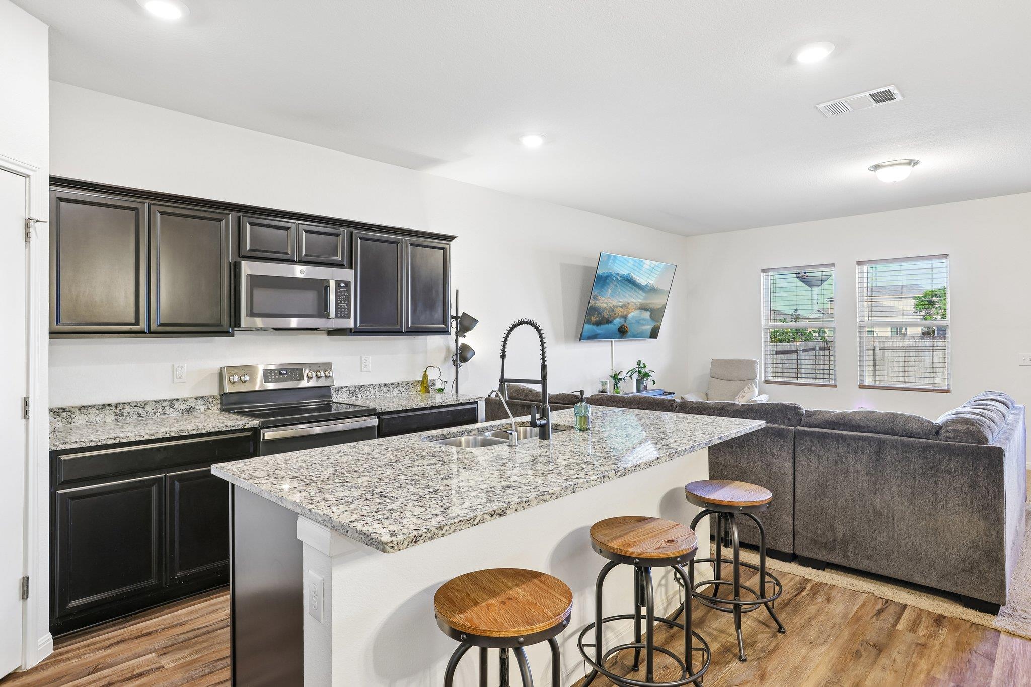 19105 Mike Mansfield RD — photo 3