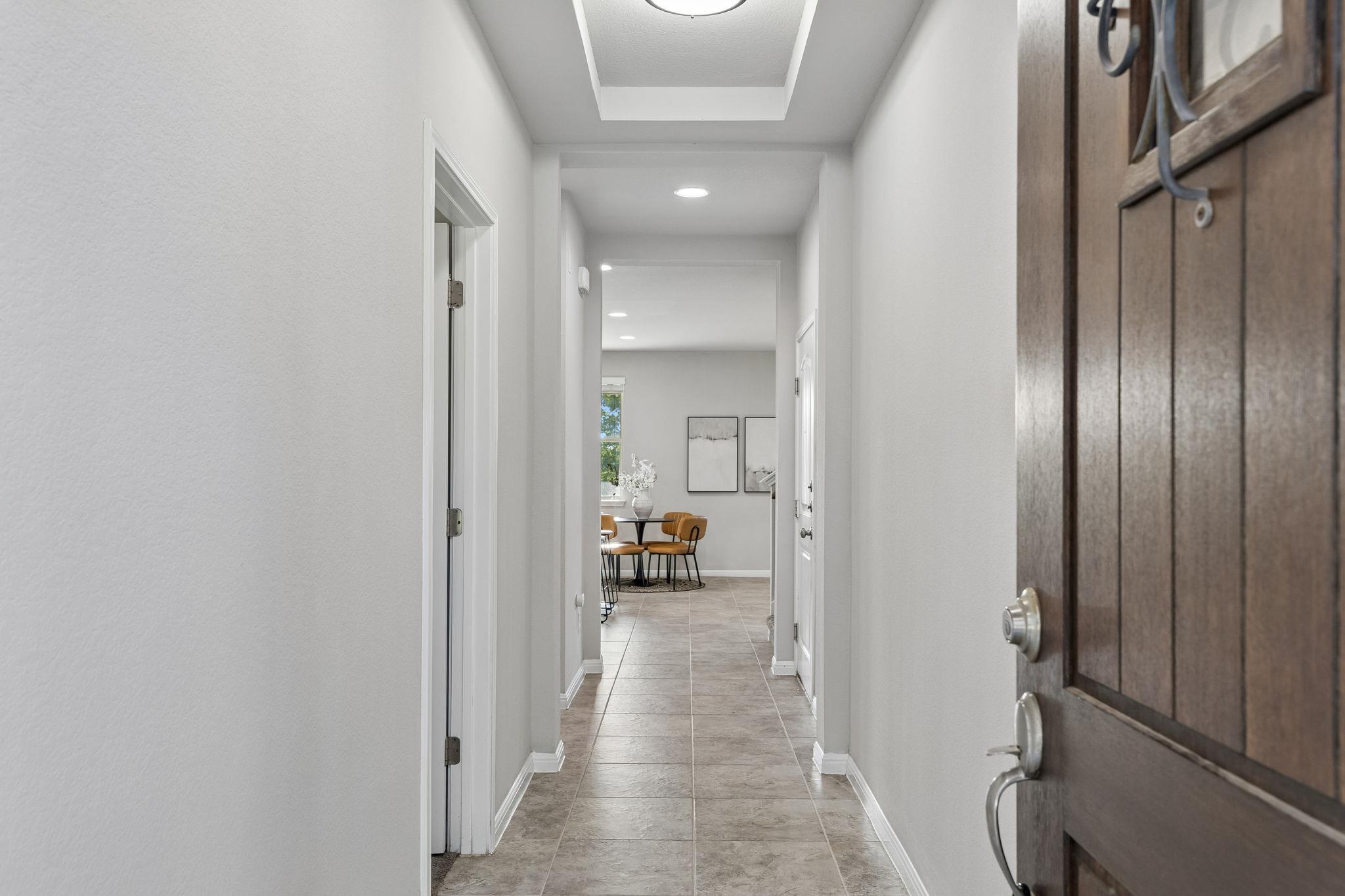 900 Myrna BND — photo 3