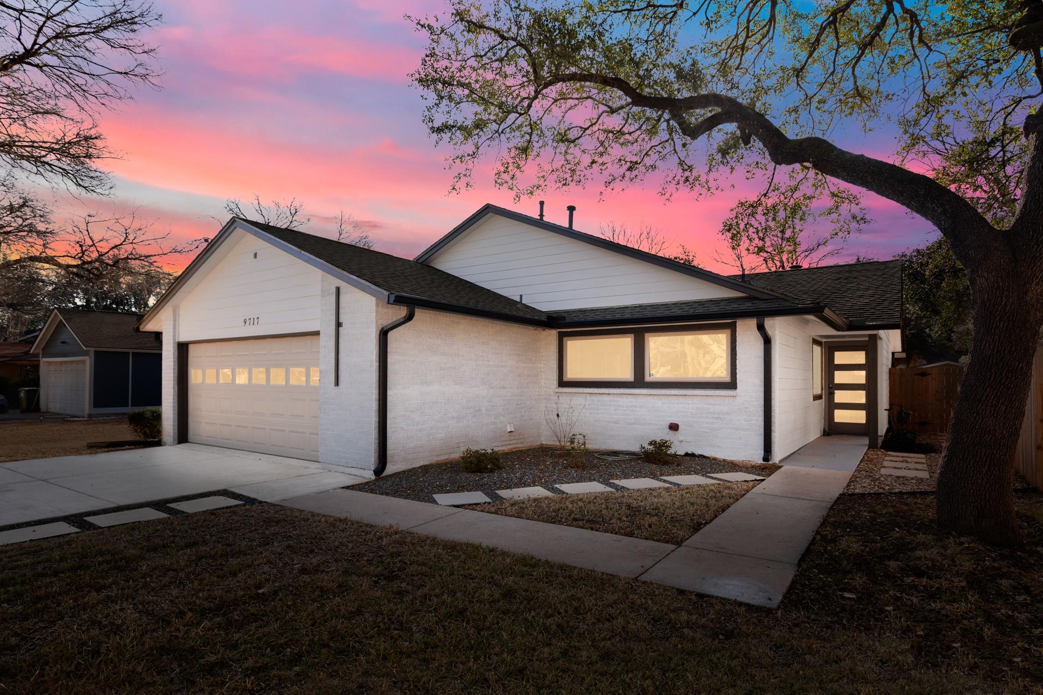 9717 Anderson Village DR — photo 3