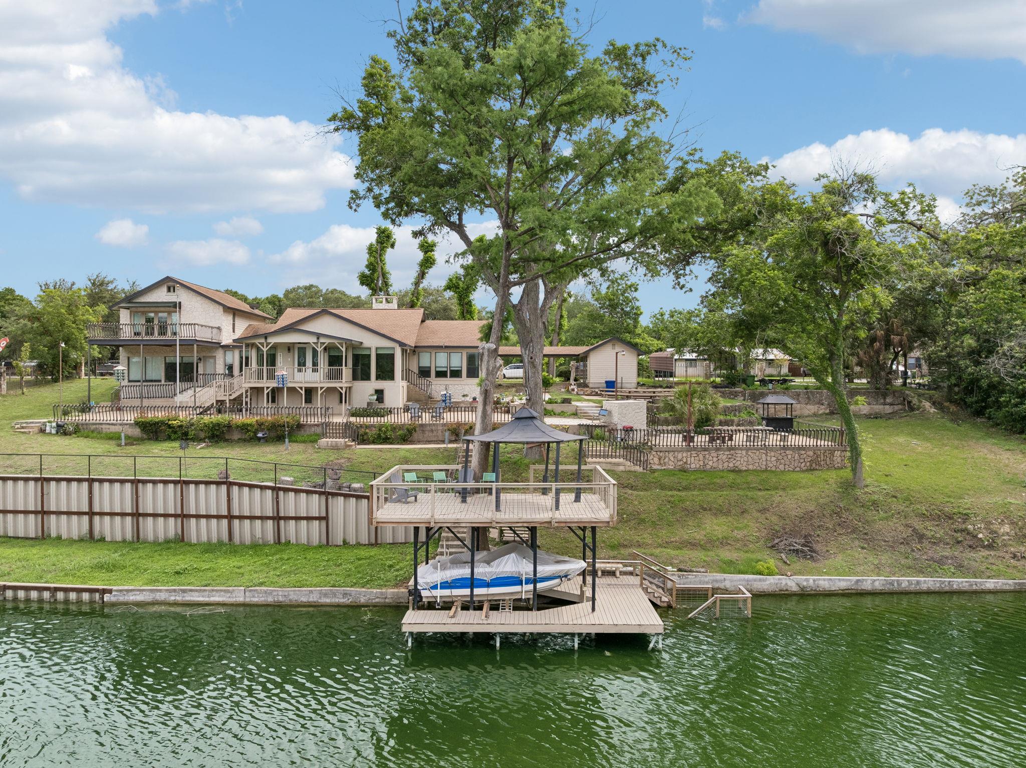 939 Reiley RD