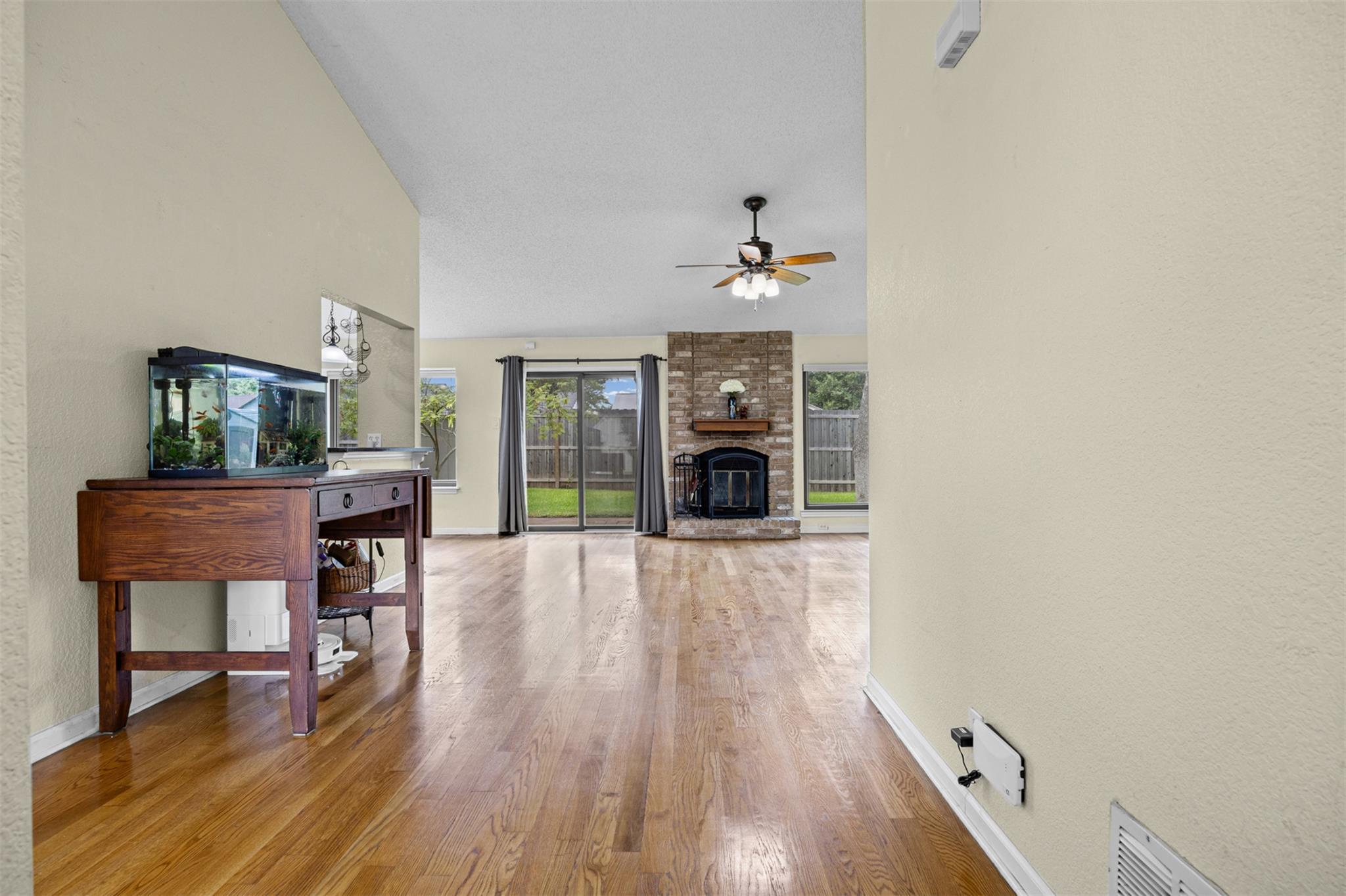 1413 Charolais DR — photo 3