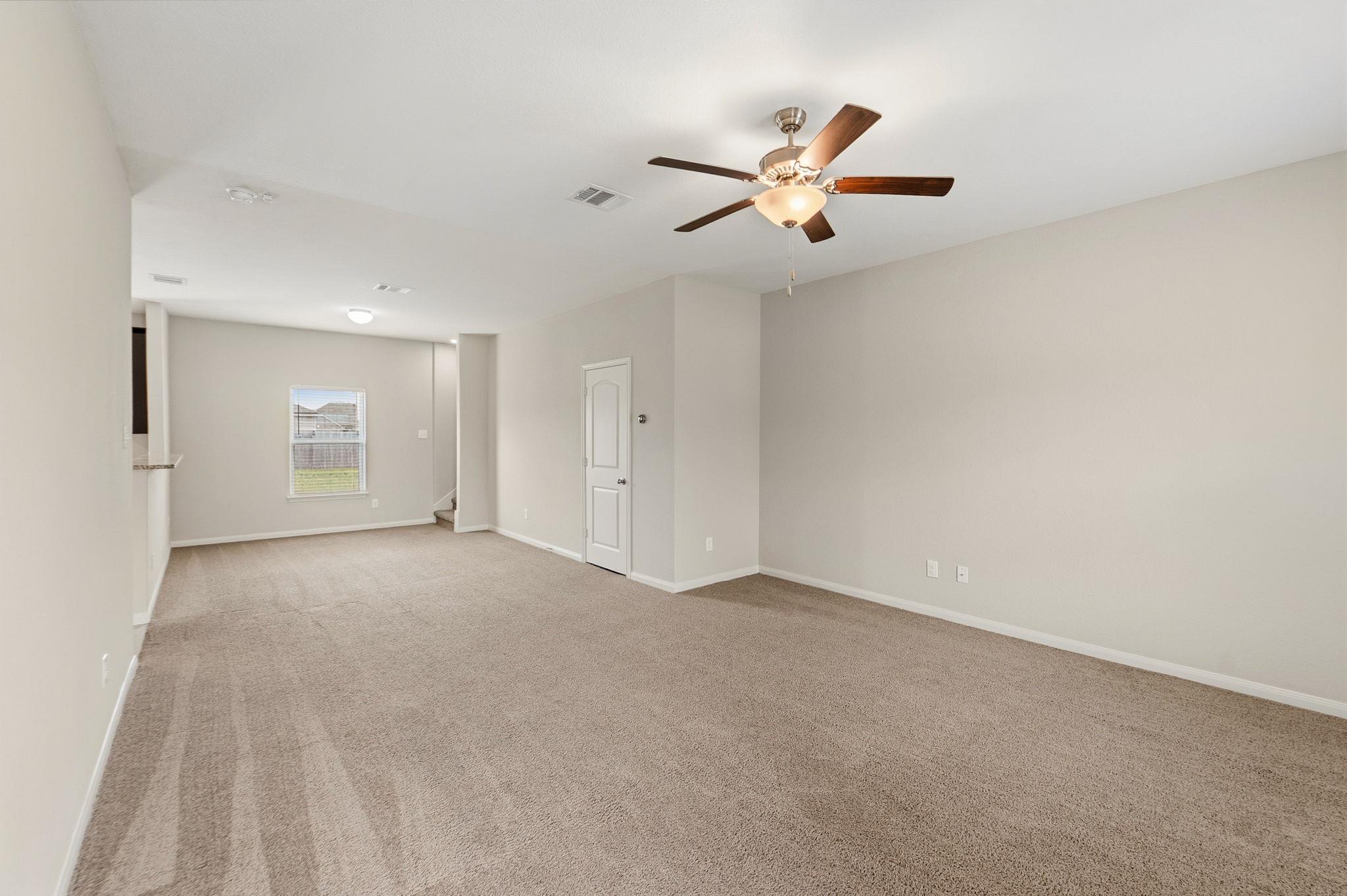 1579 Violet LN — photo 5