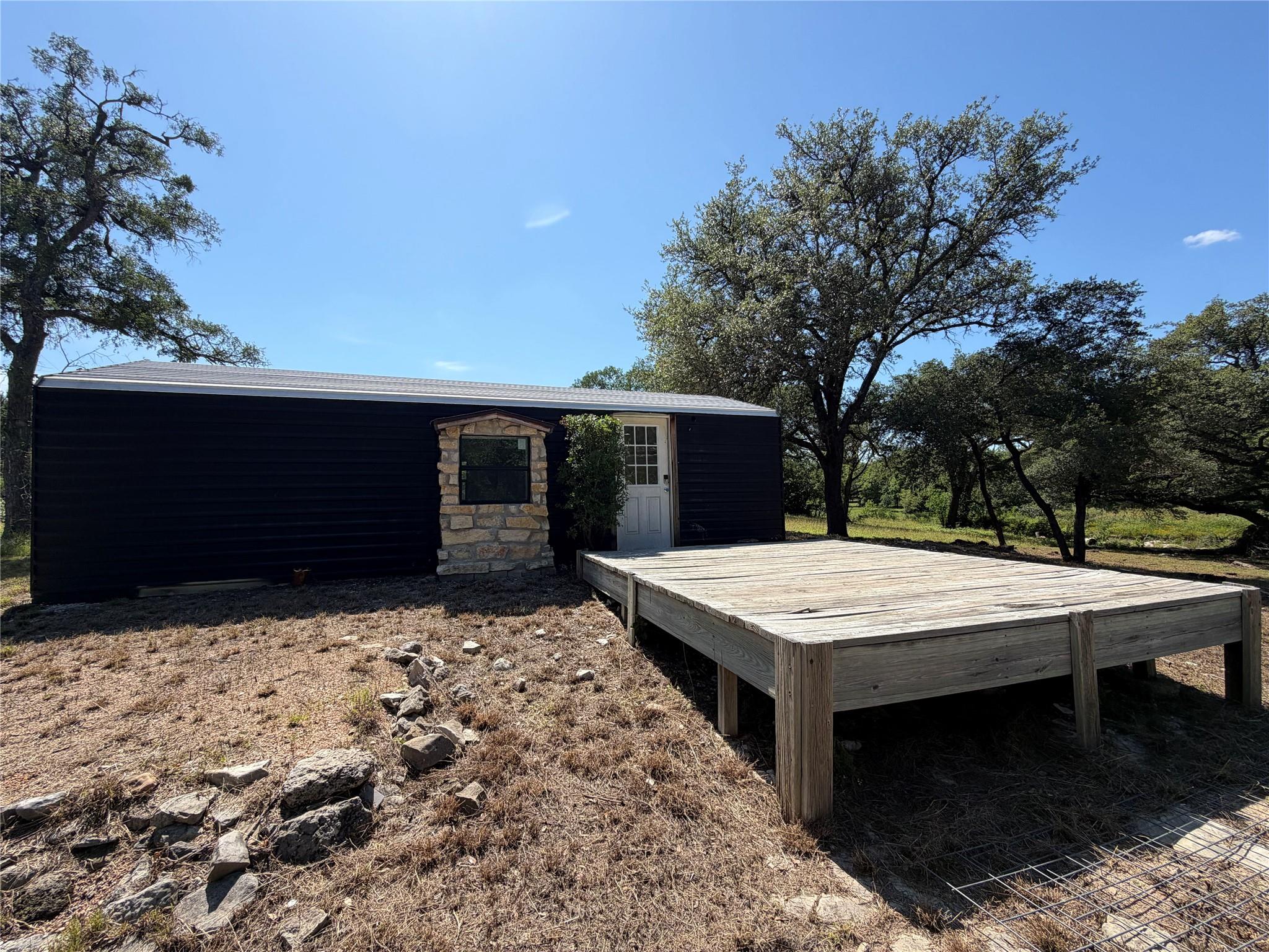 17702 Sandy LN