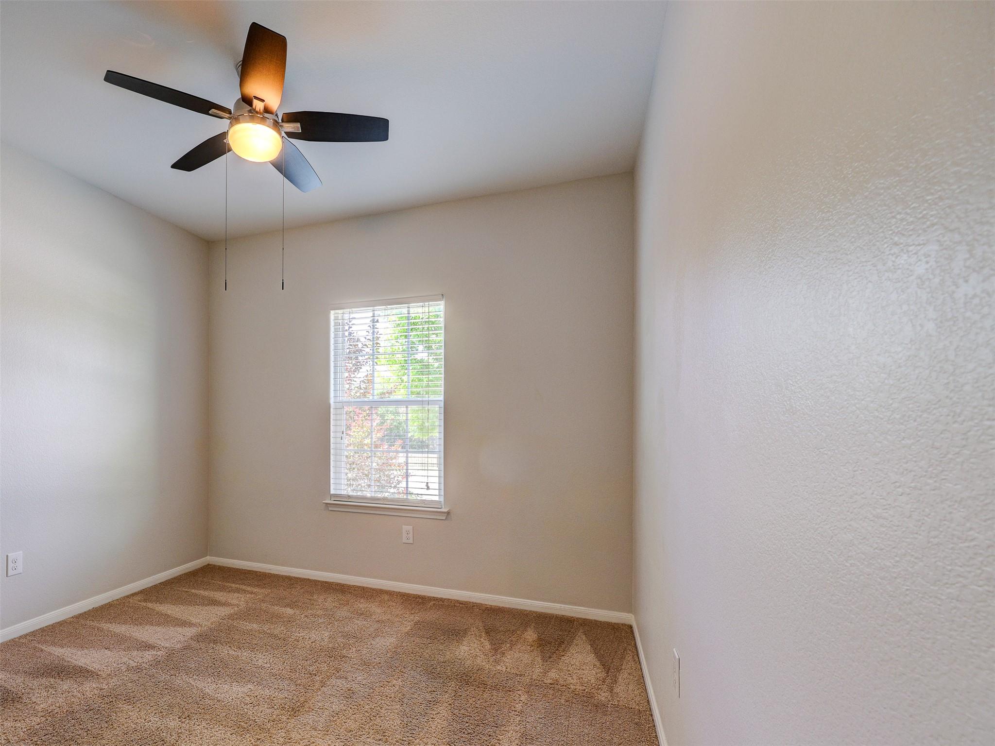 2041 Mottey ST — photo 4
