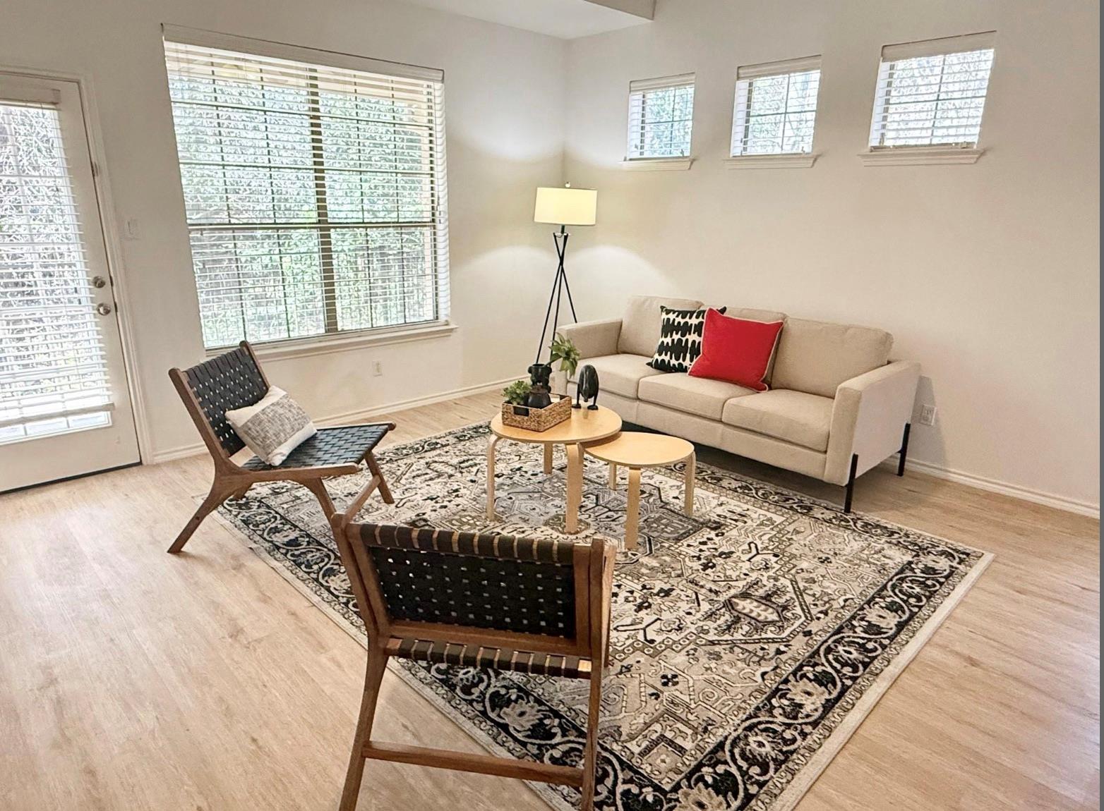 1310 Parmer LN #2903 — photo 3
