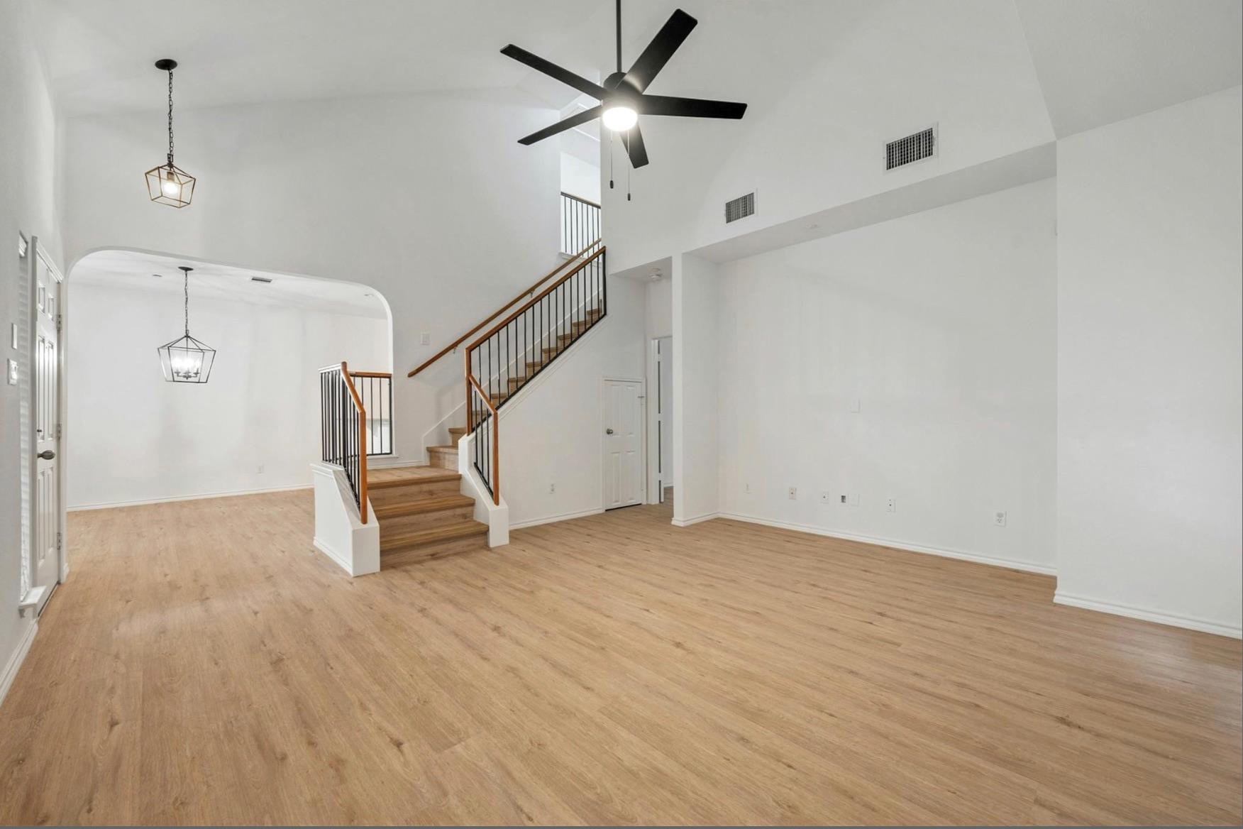 1310 Parmer LN #2903 — photo 4