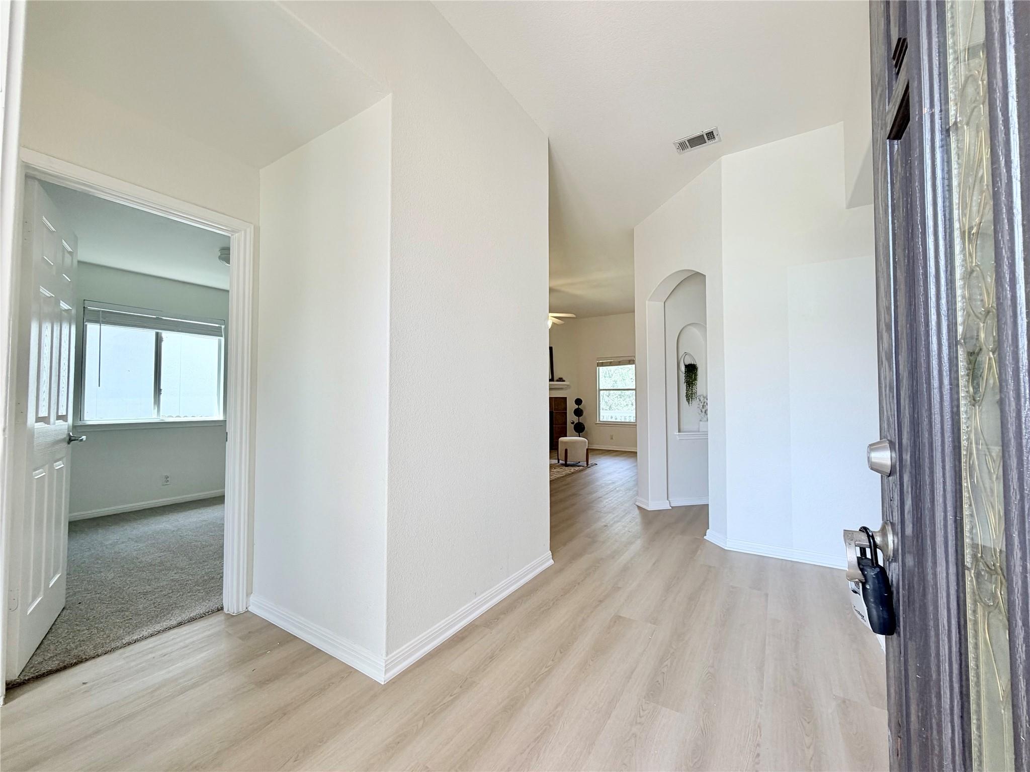 15210 Wideleaf CV — photo 5