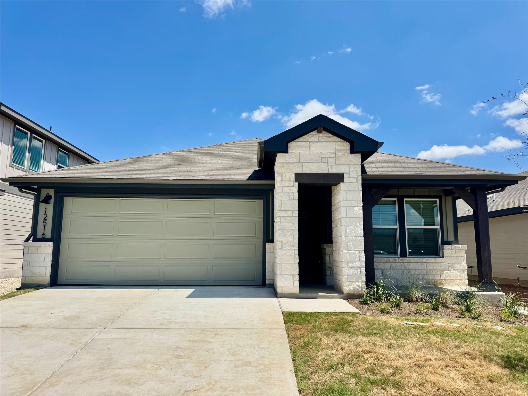 12516 Saint Thomas DR